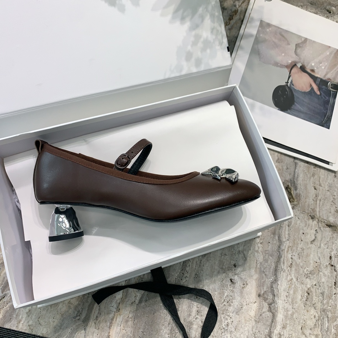 “2024 Stylish Cotemps: Chic Shoes in Platinum, Italian Skin, Size 35-39” - 图片 5