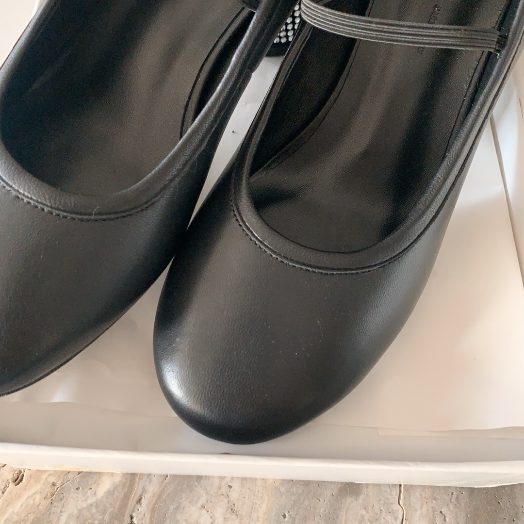 “Khaite Mary Queen’s Shoes: New High-Quality Cow Skin, Italian Import, Comfy Style” - 图片 6