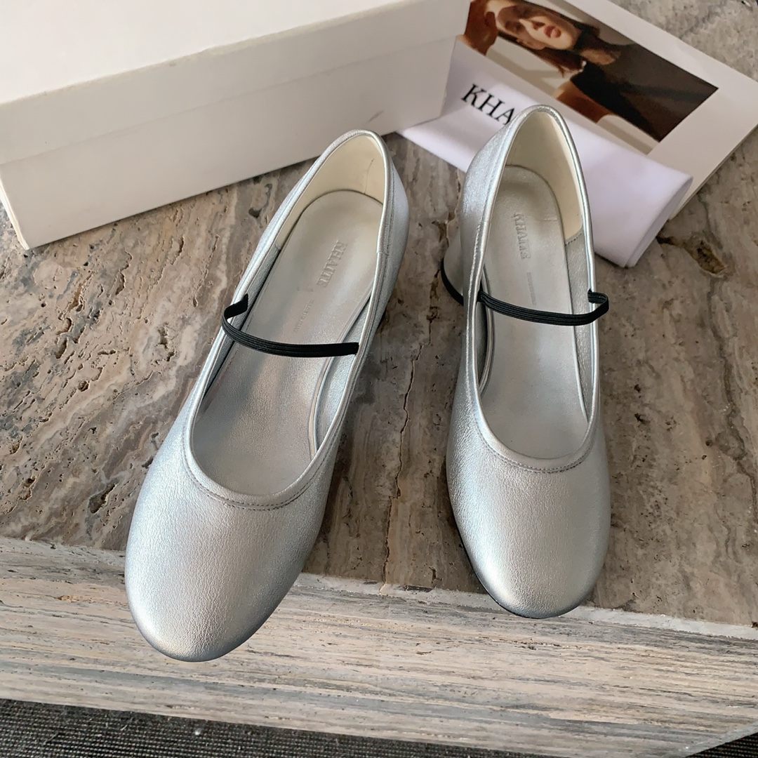 “Khaite Mary Queen’s Shoes: New, Simple, High-Quality Cow Skin, Italian Import, Code 35-39#, $750” - 图片 3