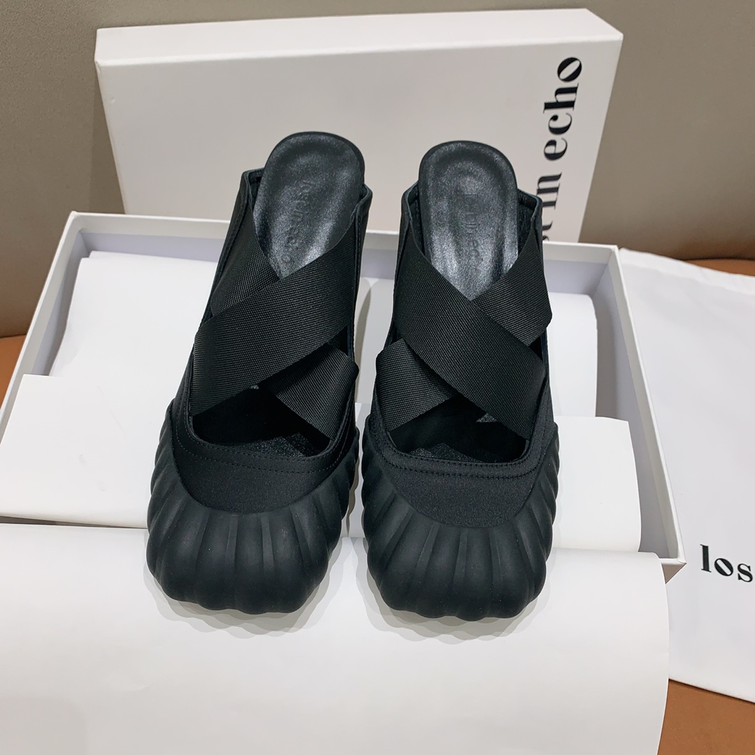 Balenciaga lost in echo 25早春新款猎鸭玛丽珍拖鞋 随性洒脱 做个自带呼吸感的格雷系女孩 对版真丝布面料