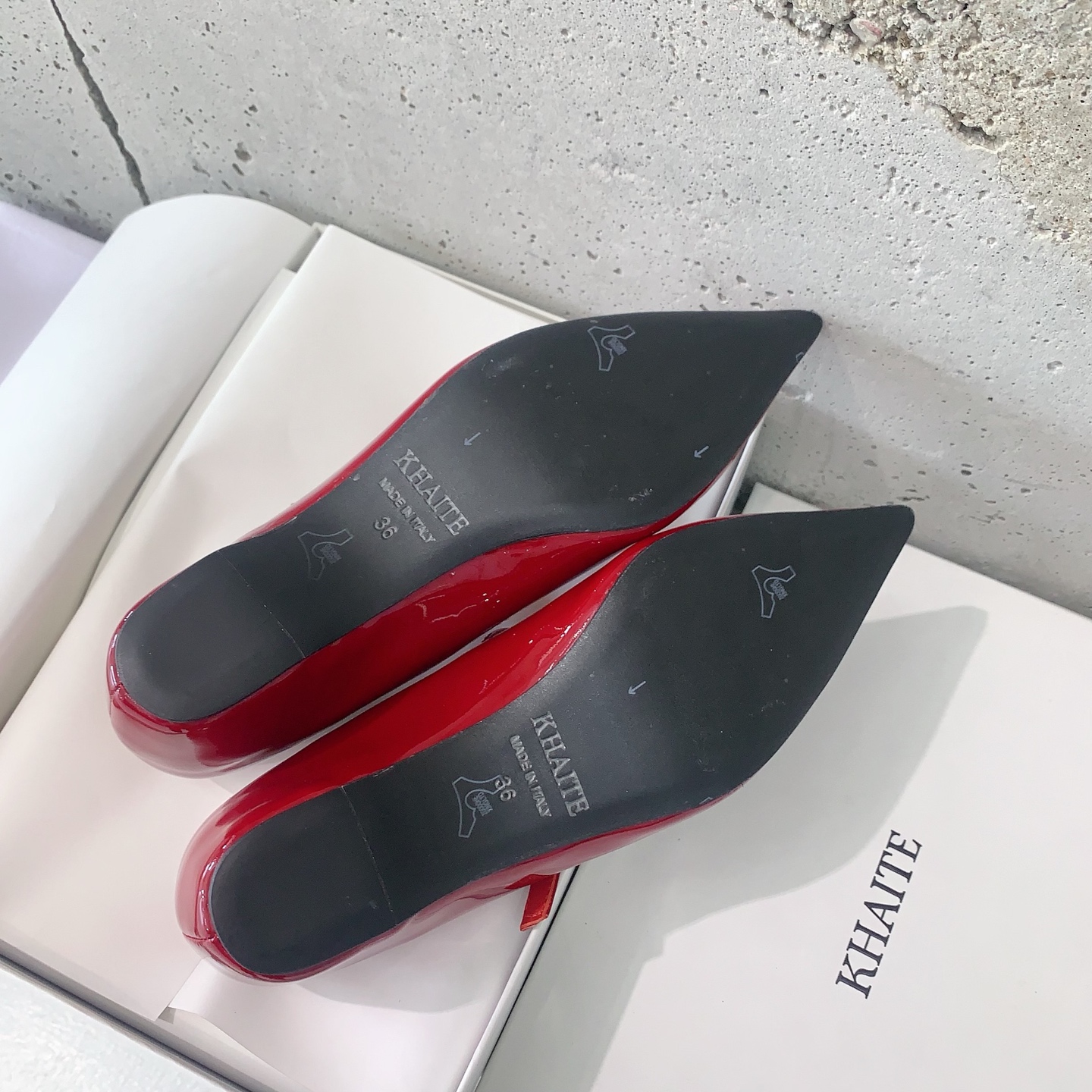 “Khaite Mary Quest: New Stylish and Comfy Paint-Skinned Boots, High-Quality Italian Imports” - 图片 8