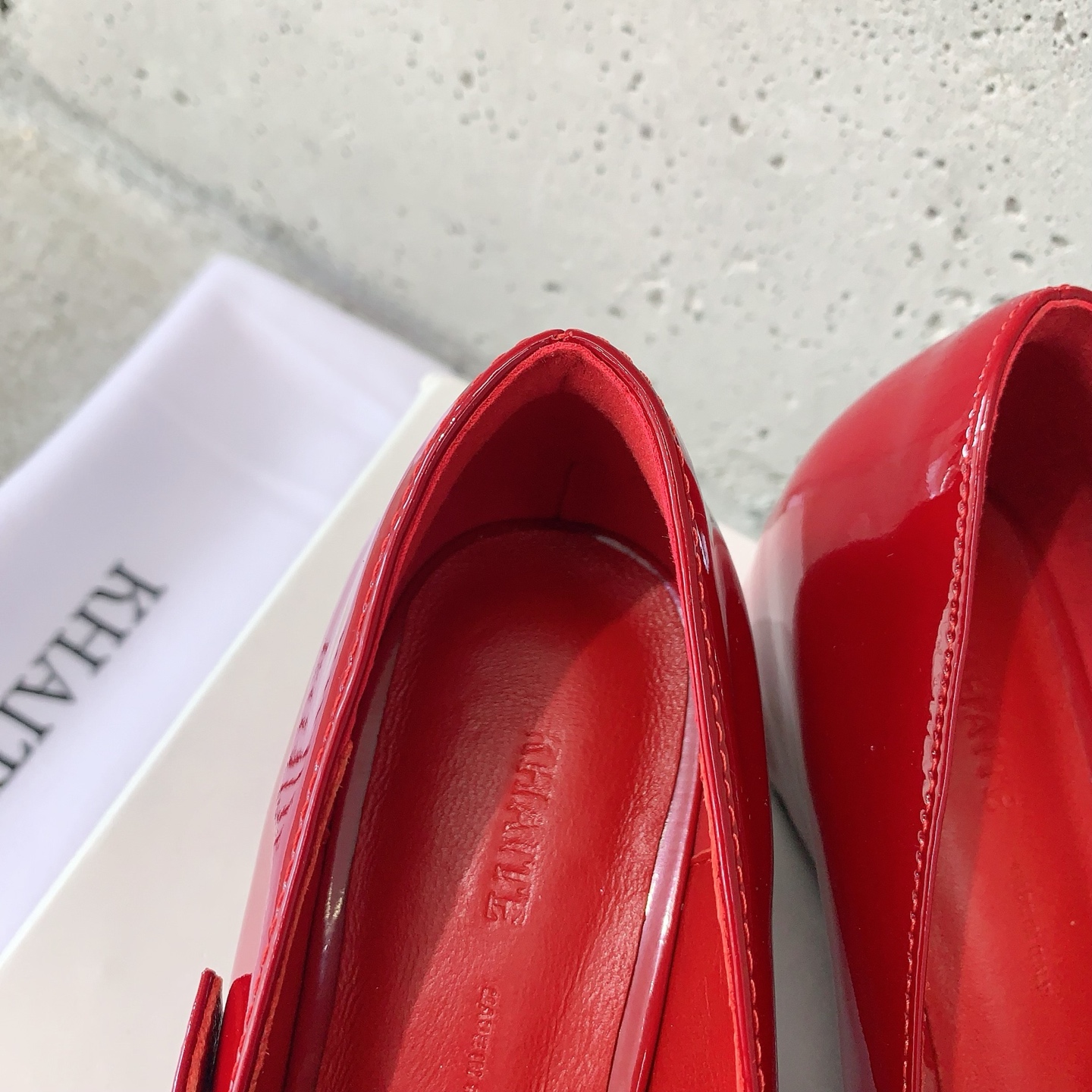 “Khaite Mary Quest: New Stylish and Comfy Paint-Skinned Boots, High-Quality Italian Imports” - 图片 7