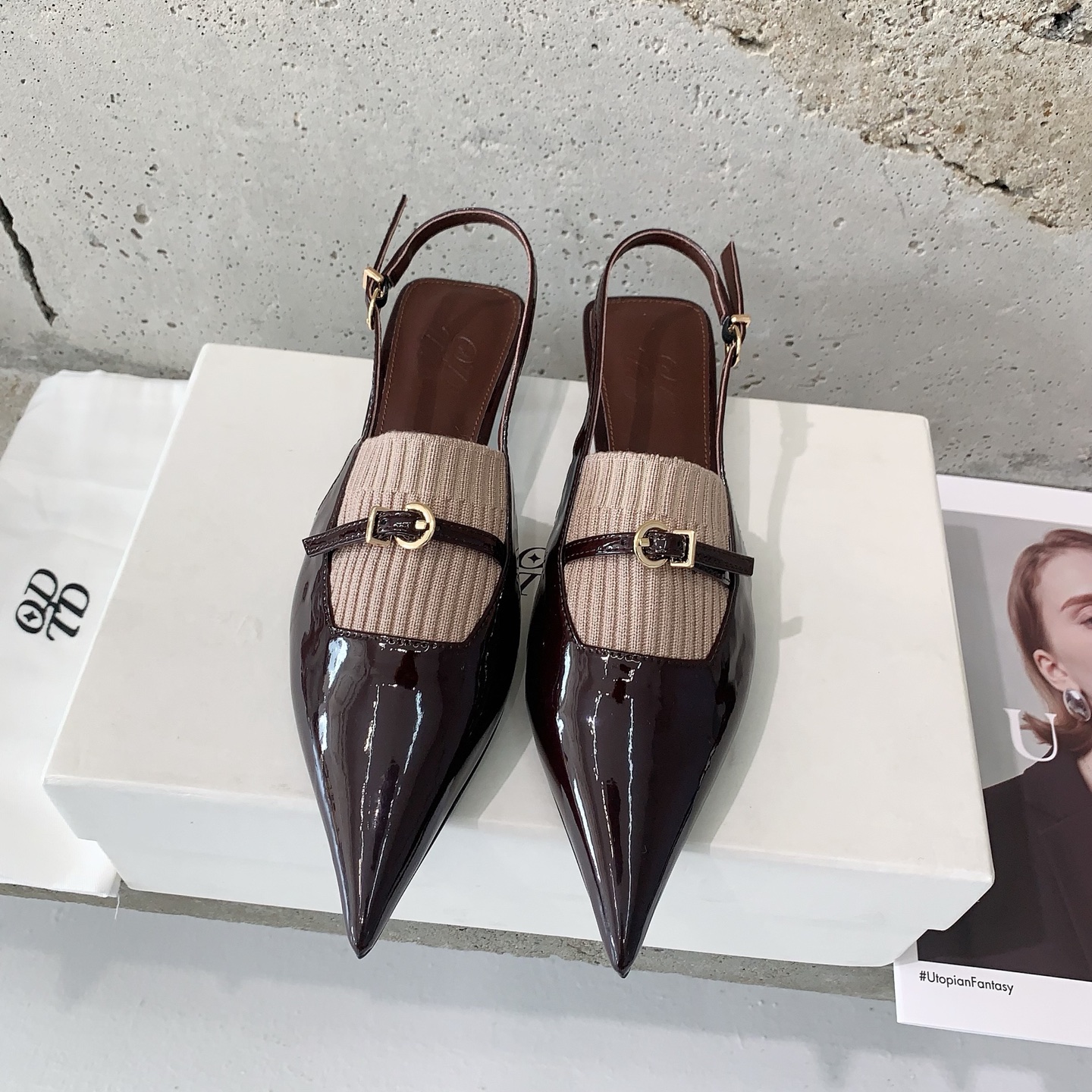 NO:227257,ODTD25 early spring new kitten heel pointed sandals This year's popular pointy sandals reveal their casual sexiness. The kitten heel perfectly stretches the legs and is eye-catching and easy to add points to summer outfits. Cowhide   high-density fly-woven fabric, sheepskin inner lining, size 35-39# (40# can be customized without return or exchange), sandals, sandals, cowhide, sheepskin19860909ODTD25早春新款小猫跟尖头凉鞋今年大热的尖头凉鞋优雅随性中透露不经意的性感,小猫跟完美拉长双腿比例惹眼轻松为夏日穿搭加分对版牛皮 高密度飞织面料,羊皮内里,码数35-39#（40#可订做不退换）,凉鞋,sandals,cowhide,sheepskin,Women's Shoes