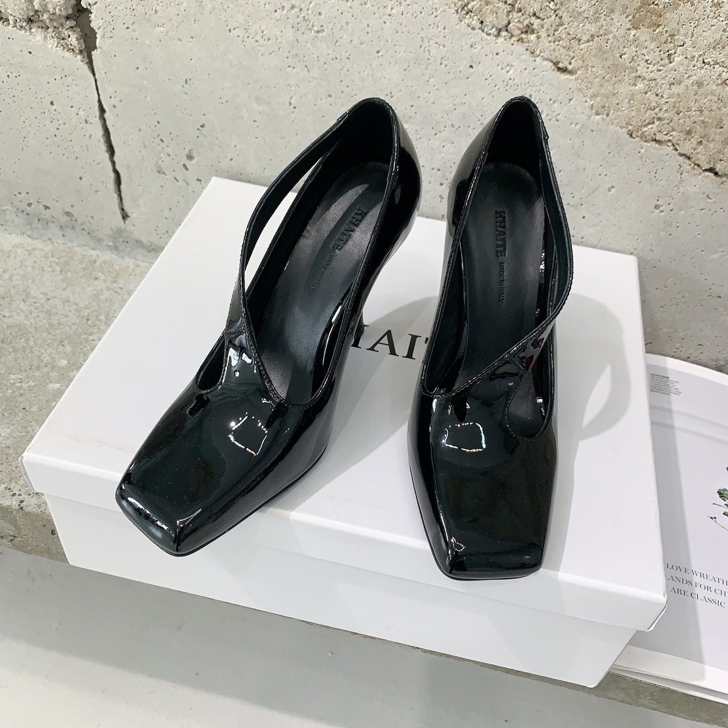 “Khaite Mary Jane Shoes: Simple, Comfy, High-Quality, Italian Design, Size 35-39” - 图片 2