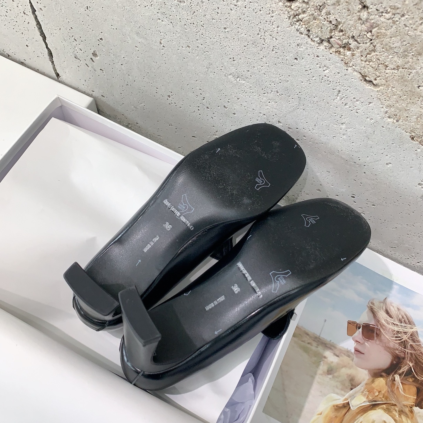 
PHOEBE PHILO✨2025早春新款高跟鞋👠简单的线条和低调的色彩，简约硬朗大女主风🤩时尚通勤两