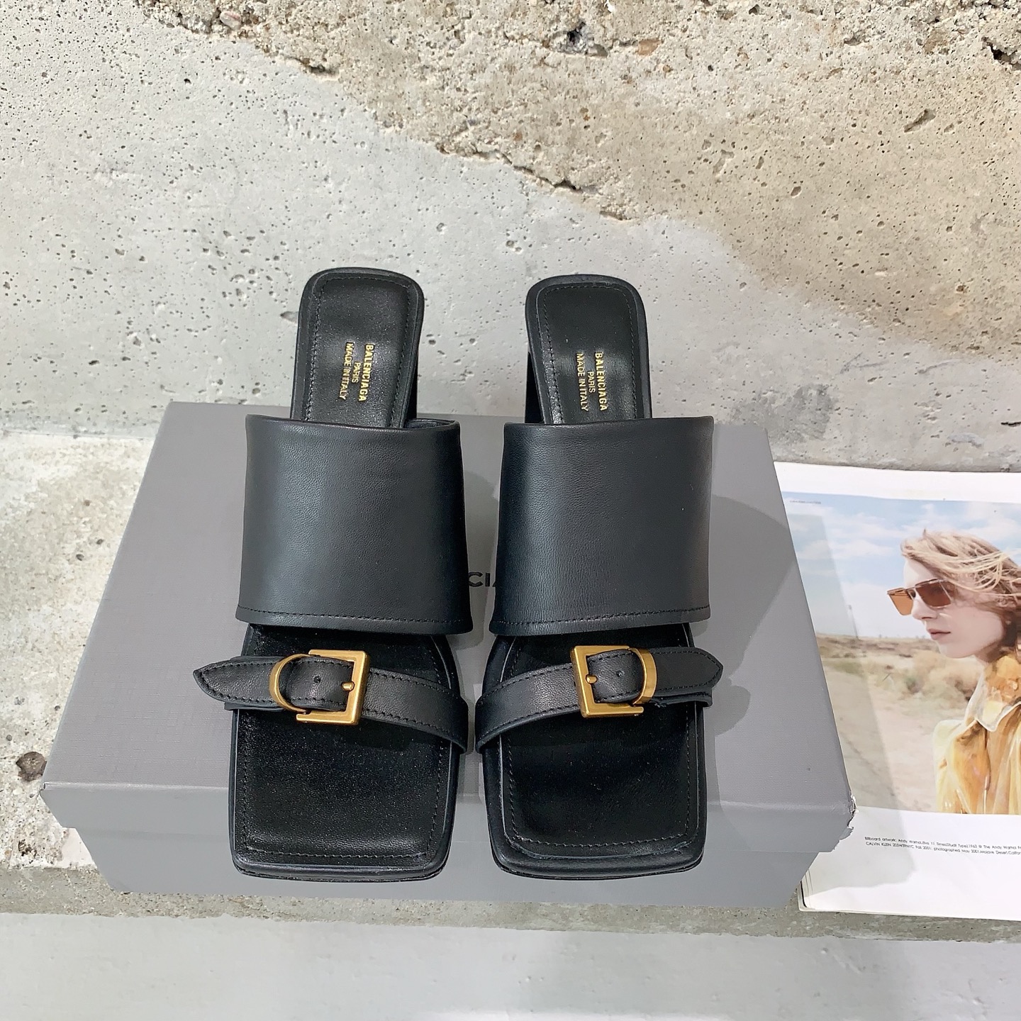 NO:383311,BALENCIAGA* 2025 spring and summer new punk style high heel slippers fashionable and stylish, full of trendy style high-order cowhide fabric, sheepskin lining, imported Italian leather sole, size 35-39# (40# custom made without return), high heels slippers, balenciaga, high heels, slippers, cowhide, sheepskin, Leather soles19860909BALENCIAGA* 2025春夏新款朋克风高跟拖鞋时髦有型,十足的潮流范儿对版高订牛皮面料,羊皮内里,意大利进口真皮大底,尺码35-39#（40#订做不退换）,高跟鞋拖鞋,balenciaga,high heels,slippers,cowhide,sheepskin,Leather soles,Women's Shoes