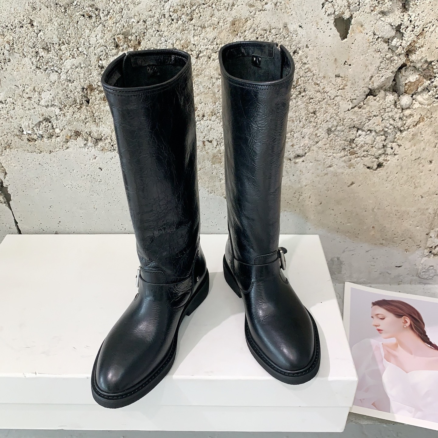 2025 Autumn/Winter: Supercool Golden Goose Cowboy Boots for Stylish Look in One Second