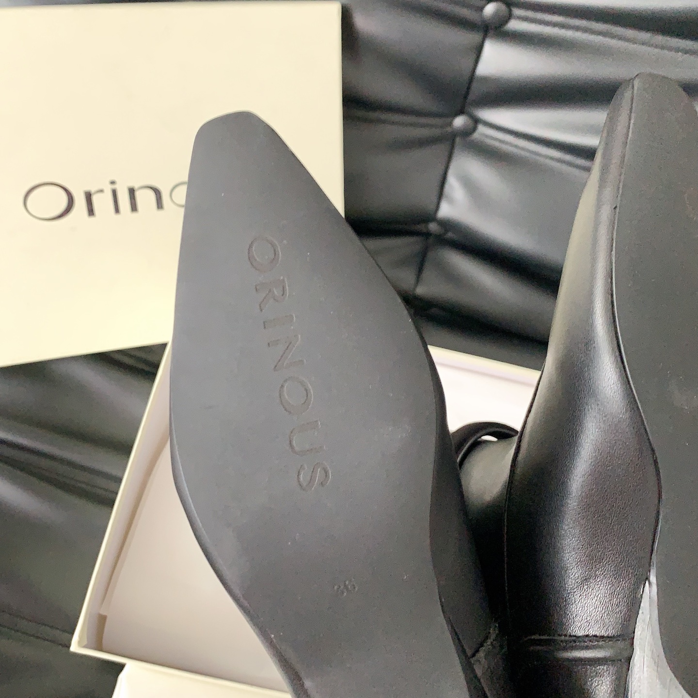 
ORINOUS✨25秋冬新款皮带扣方头靴✨轻微堆叠层次，随性慵懒，3cm小高跟😍时髦干练不累脚💯对版牛