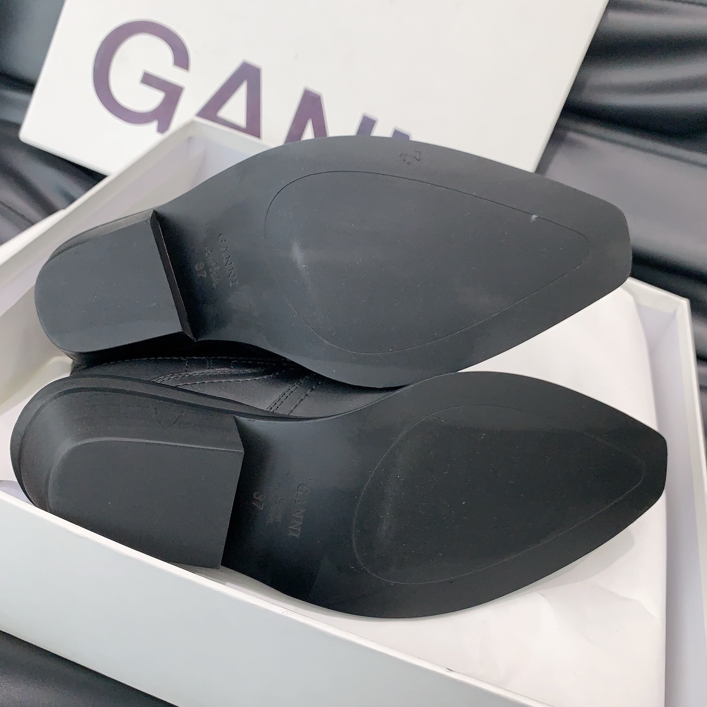 Stylish Ganni Western Cowboy Boots for Fall and Winter Collection - 图片 8