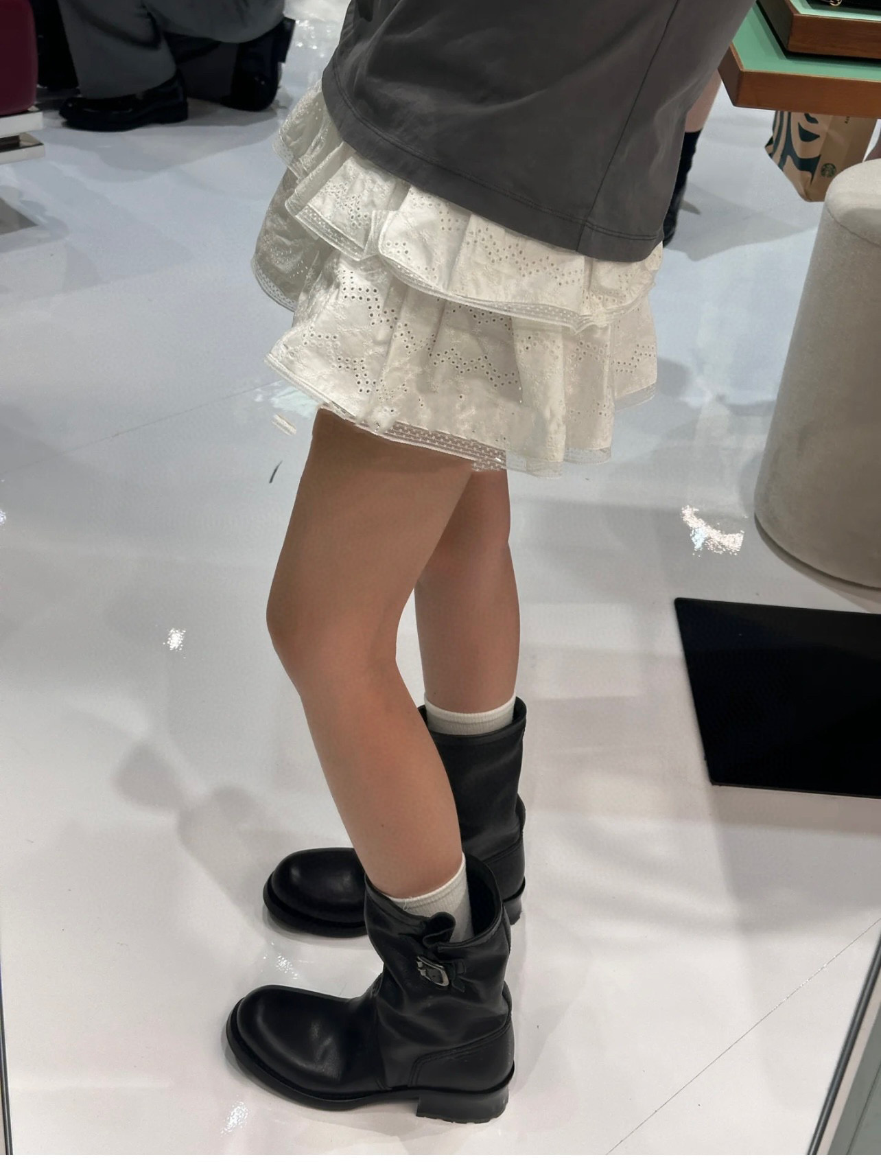 NO:462411,Wearing demonstration, boots, boots19860909穿搭示范,靴子,boots,Women's Shoes