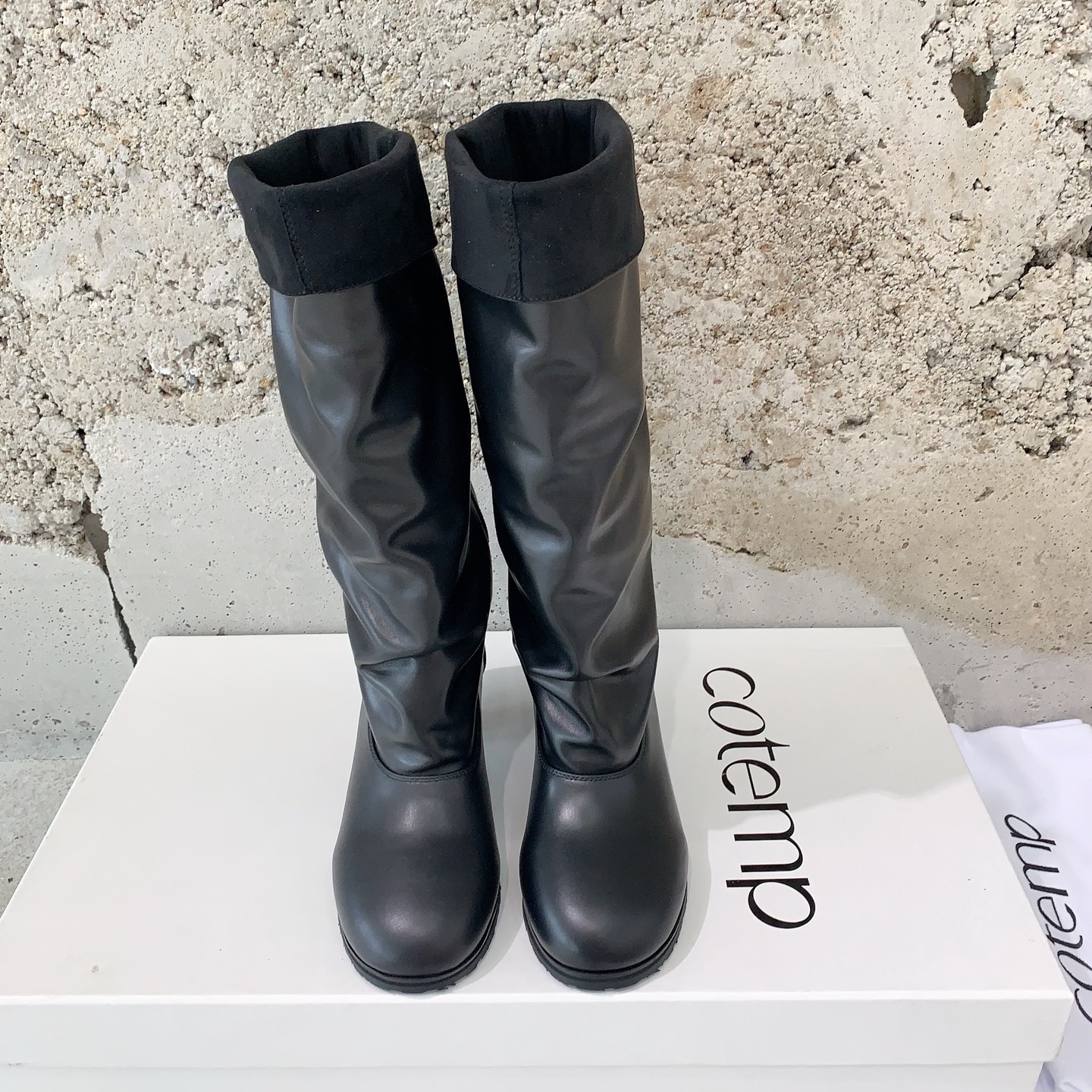 NO:493332,cotemp 2025 autumn short boots, beautiful and easy to wear, fashionable weapon, five-star recommended cotemp niche high-end square-toe boots, cool and trendy, can make you soar in a straight line with cowhide fabric, sheepskin inner, private model combination sole, size 35-39# (40# can be customized without return), boots, boots, cowhide, sheepskin19860909cotemp 2025秋款短靴 好看又好穿, 时髦利器,五星推荐cotemp 小众高级感方头靴,又酷又潮,能让你回头率直线飙升对版牛皮面料,羊皮内里,对版私模组合大底,码数35-39#（40#可订做不退换）,靴子,boots,cowhide,sheepskin,Women's Shoes
