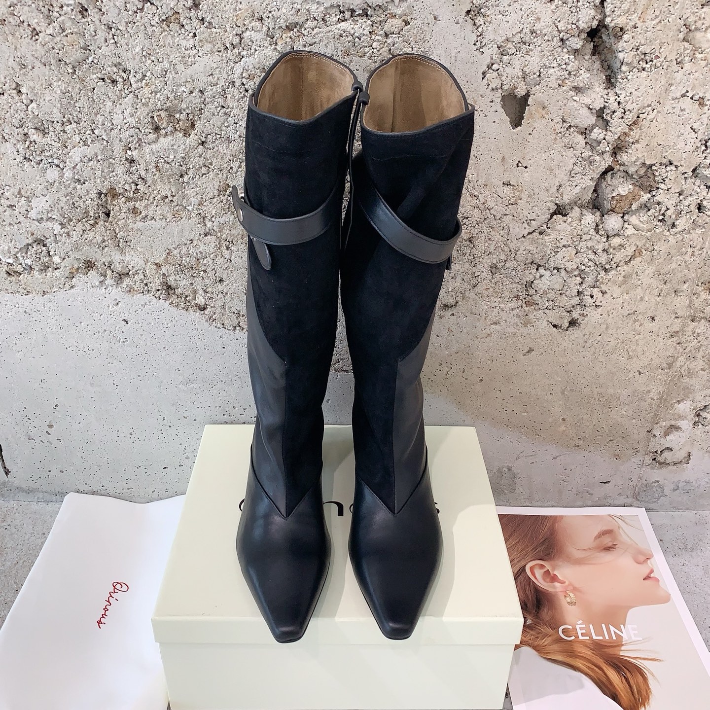 NO:558829,ORINOUS 25 new autumn and winter belt buckle square-toe boots, slightly stacked, casual and lazy, 3cm kitten heel, fashionable and capable but not tired, matching sheepskin/high mercerized sheepskin fabric, sheepskin lining, matching private mold outsole, code number 35-39# (40# custom-made, non-refundable), boots, boots, sheepskin, sheep19860909ORINOUS 25秋冬新款皮带扣方头靴,轻微堆叠层次,随性慵懒,3cm小猫跟,时髦干练不累脚对版羊皮/高丝光羊京面料,羊皮内里,对版私模大底,码数35-39#（40#订做不退换）,靴子,boots,sheepskin,sheep,Women's Shoes