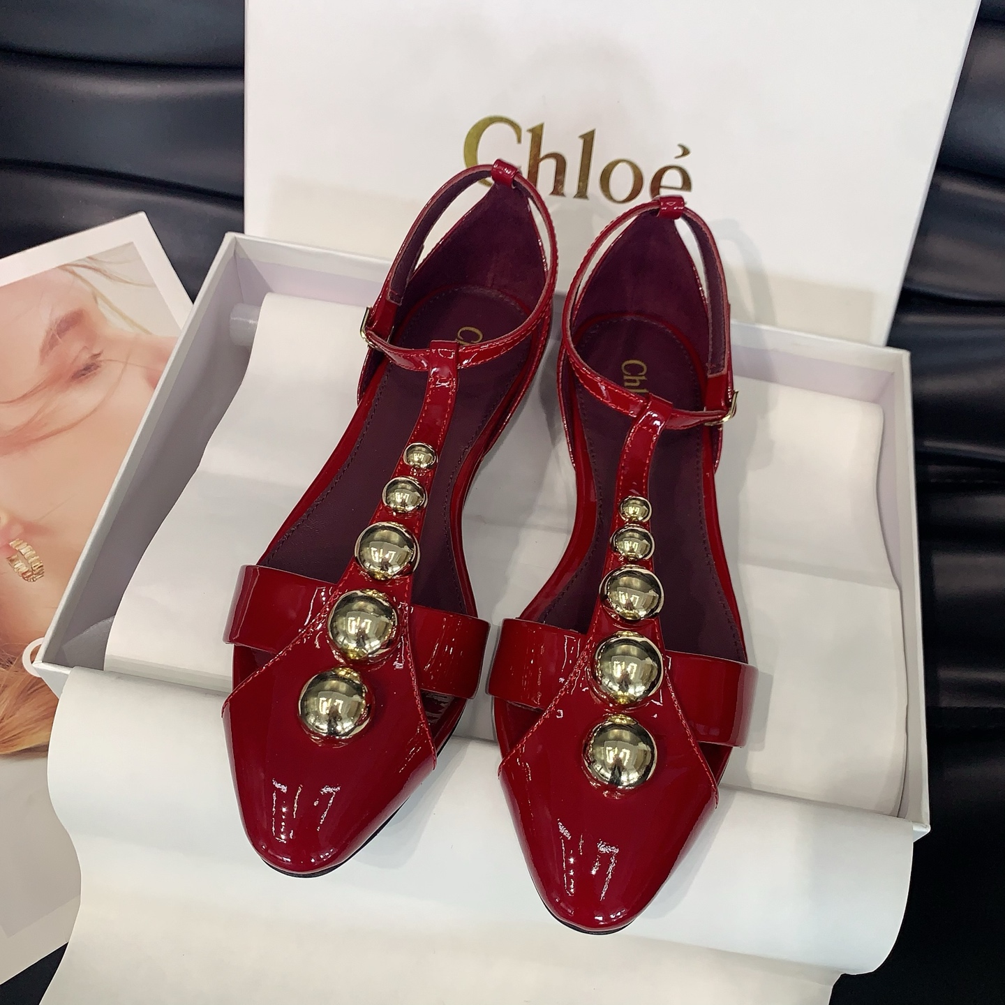 NO:780478,Chlo*2026 early spring new style charming sandals/shoes are a collision of retro and fashion. They are versatile and beautiful, allowing you to easily become a fashionista. This spring and summer, please walk with the wind, double-edition patent leather fabric, sheepskin lining, Italian imported genuine leather outsole, size 35-39# (40# custom-made, non-refundable), high-heeled sandals, chloe, sandals, high heels, cowhide, sheepskin, Leather soles19860909Chlo*2026早春新款魅力凉鞋/单鞋复古与时尚的碰撞,百搭绝美让你轻松变成时尚达人这个春夏,请走路带风,对版漆皮牛皮面料,羊皮内里,意大利进口真皮大底,码数35-39#（40#订做不退换）,高跟鞋凉鞋,chloe,sandals,high heels,cowhide,sheepskin,Leather soles,Women's Shoes