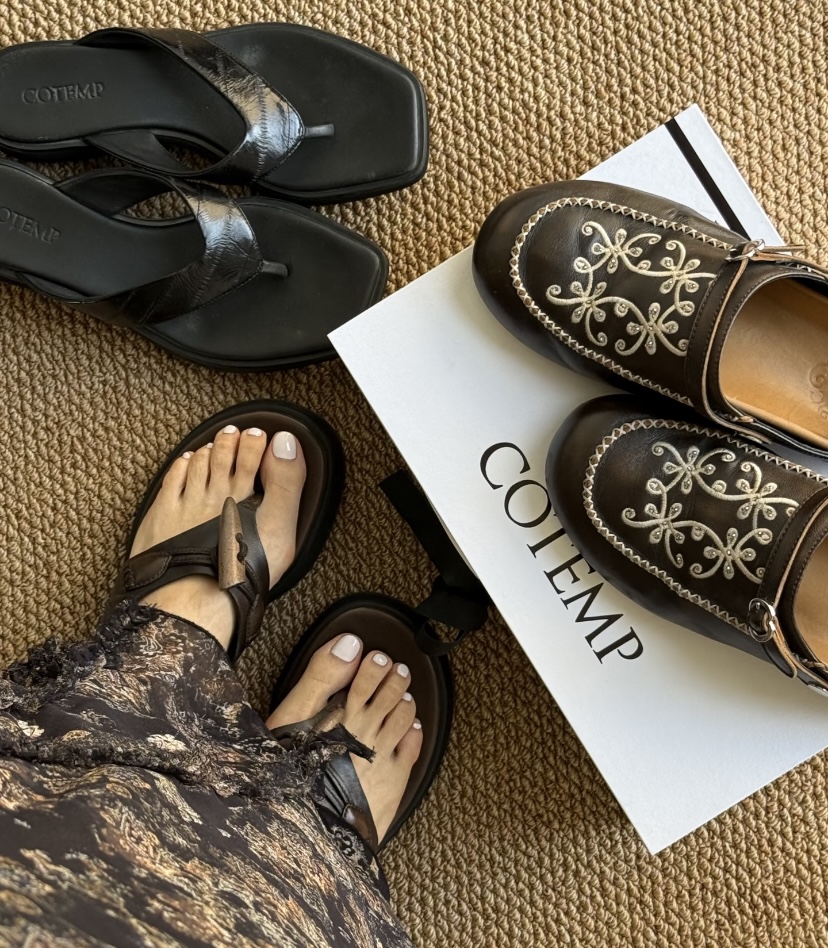NO:816064,Wearing demonstration, split-toe shoes19860909穿搭示范,分趾鞋,Women's Shoes
