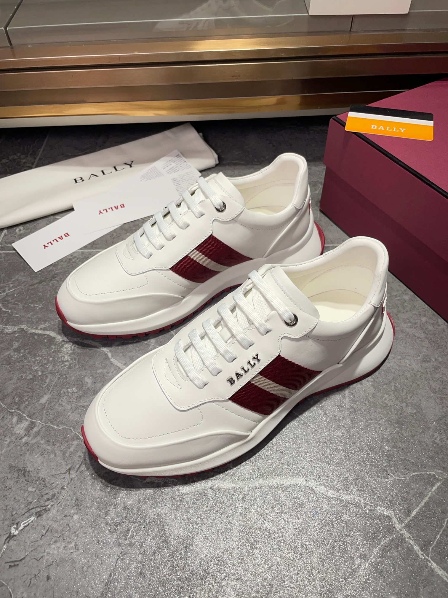 NO:272043,【BALLY】Barie is - High-end quality Original single - Upper Napa calfskin·Shammer pattern cowhide·air compressor brand logo - Inner lining·foot pads·top cowhide, - Outsole·Super light TPU rubber foam·formed sole - Ultra-high quality control·fine workmanship highlighted (high-end·noble·grade) -Size 39-44,,bally,cowhide19860909【BALLY】巴利 is -高端品质 原单 -鞋面纳帕小牛皮·摔纹牛皮·空压品牌logo -内里·垫脚·顶级牛皮, -大底·超轻TPU橡胶发泡·成型大底 -超高品控·做工精细凸显(高端·贵气·档次) -Size 39-44,,bally,cowhide,Men's shoes