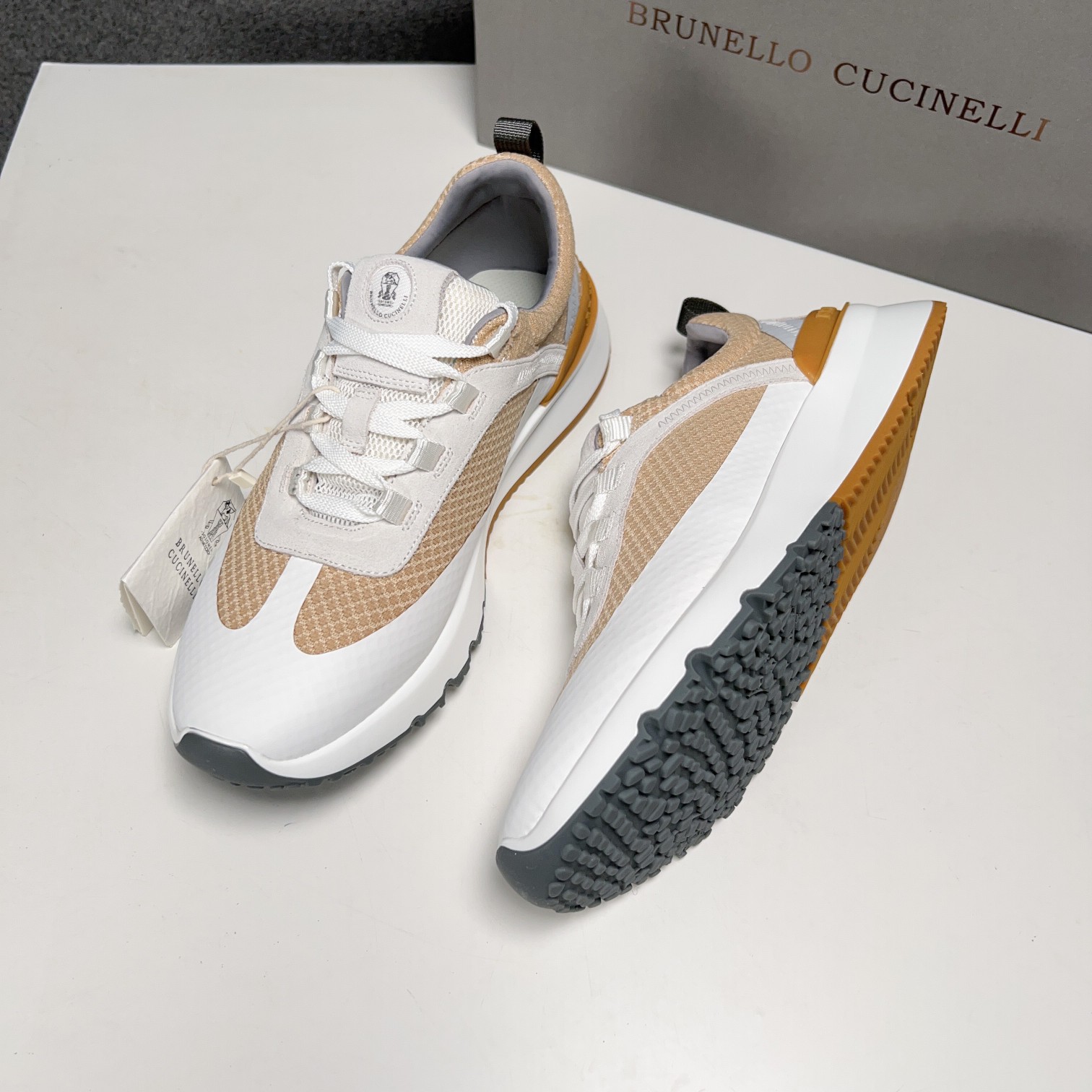 BC Nuevo Brunello Cucinell* Mixed Colour Knit Low Top Sneakers Precio oficial RMB, Los hilos clásico