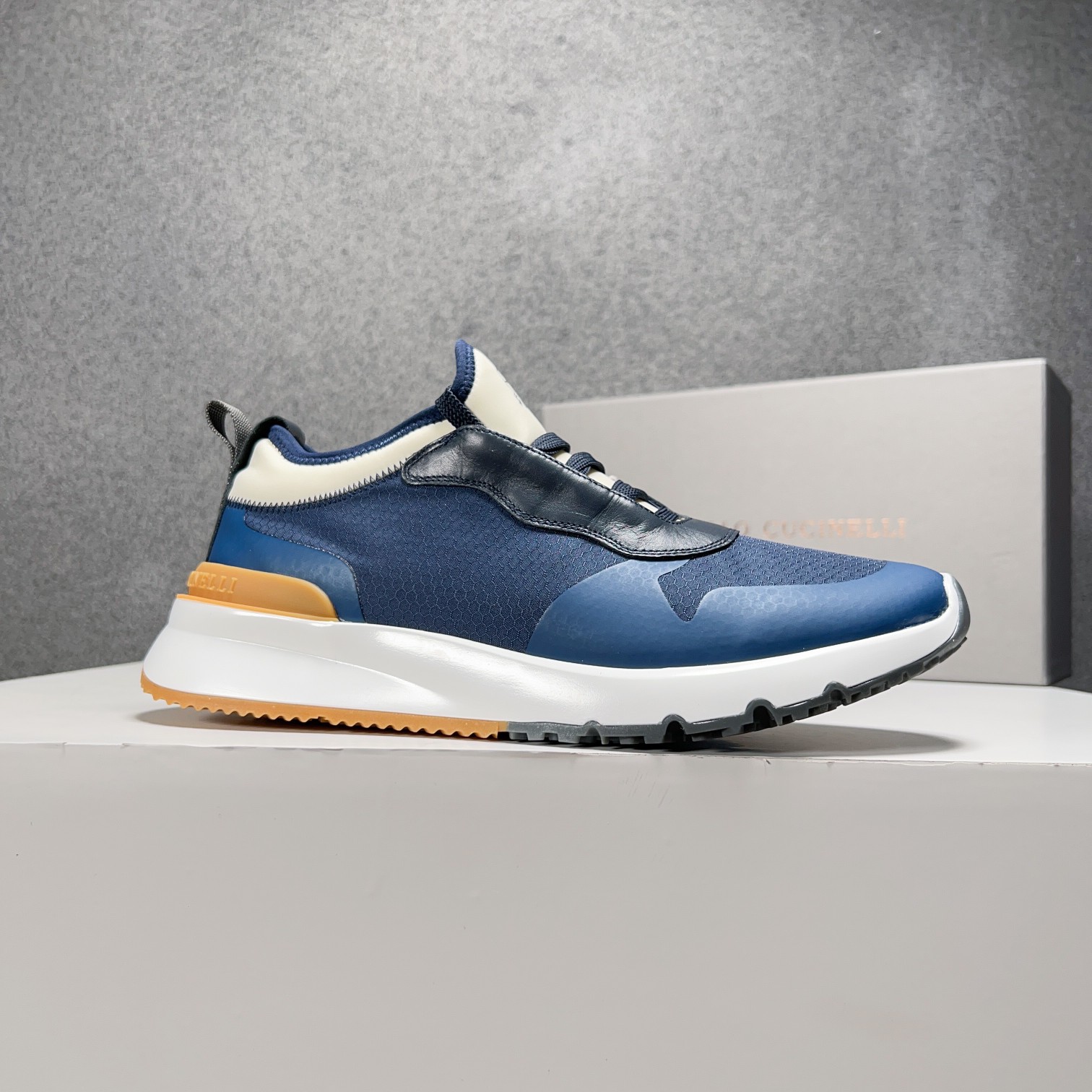 BC Nuevo Brunello Cucinell* Mixed Colour Knit Low Top Sneakers Precio oficial RMB, Los hilos clásico