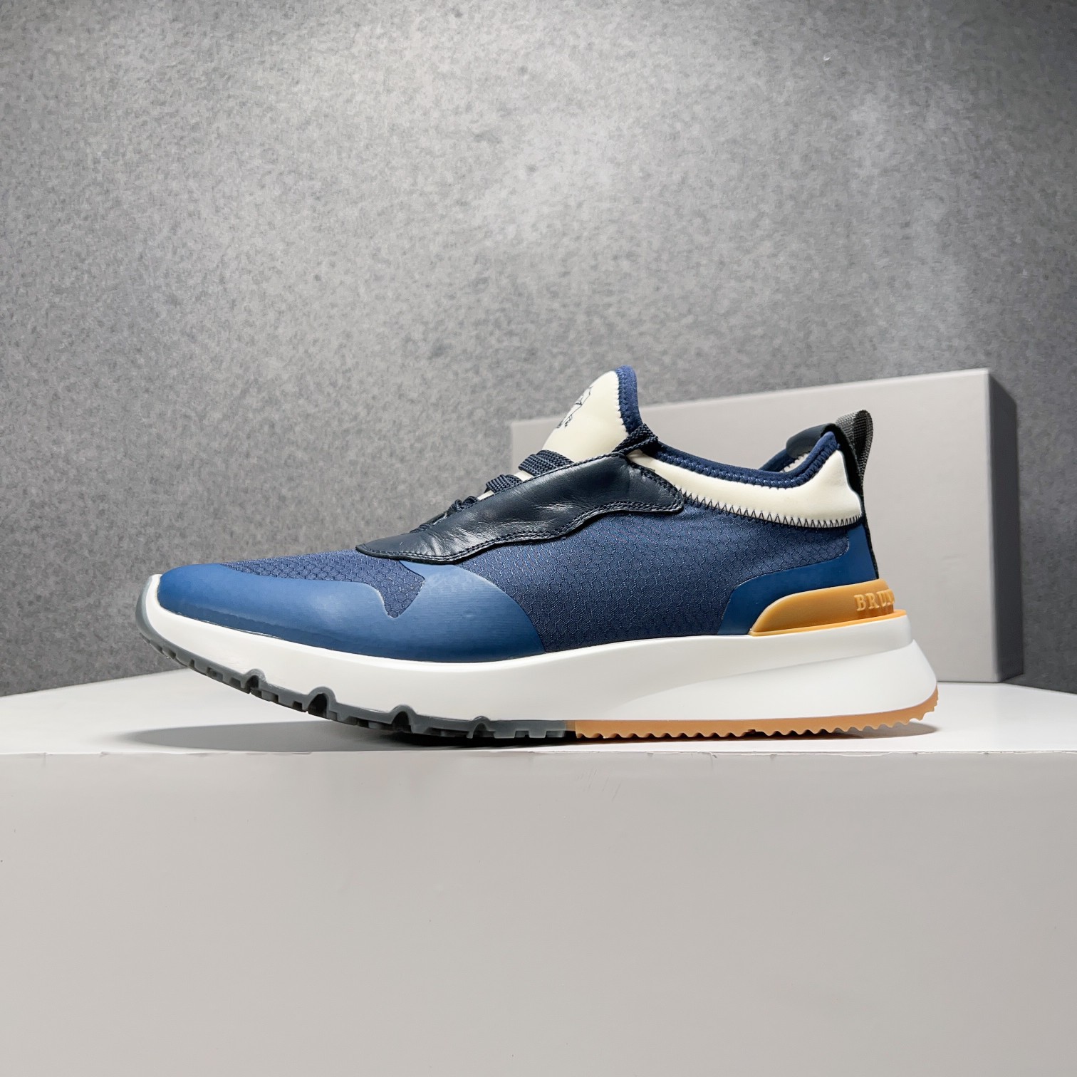 BC Nuevo Brunello Cucinell* Mixed Colour Knit Low Top Sneakers Precio oficial RMB, Los hilos clásico