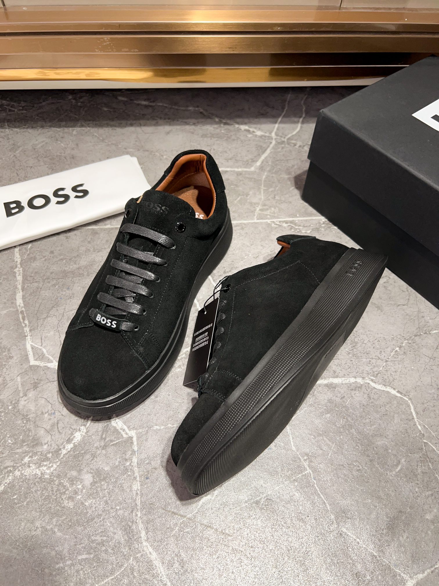 BOS* - Hugo Boss. Marca alemana de gama alta. Contra sincronizado nuevo, de lujo de gama alta de dis