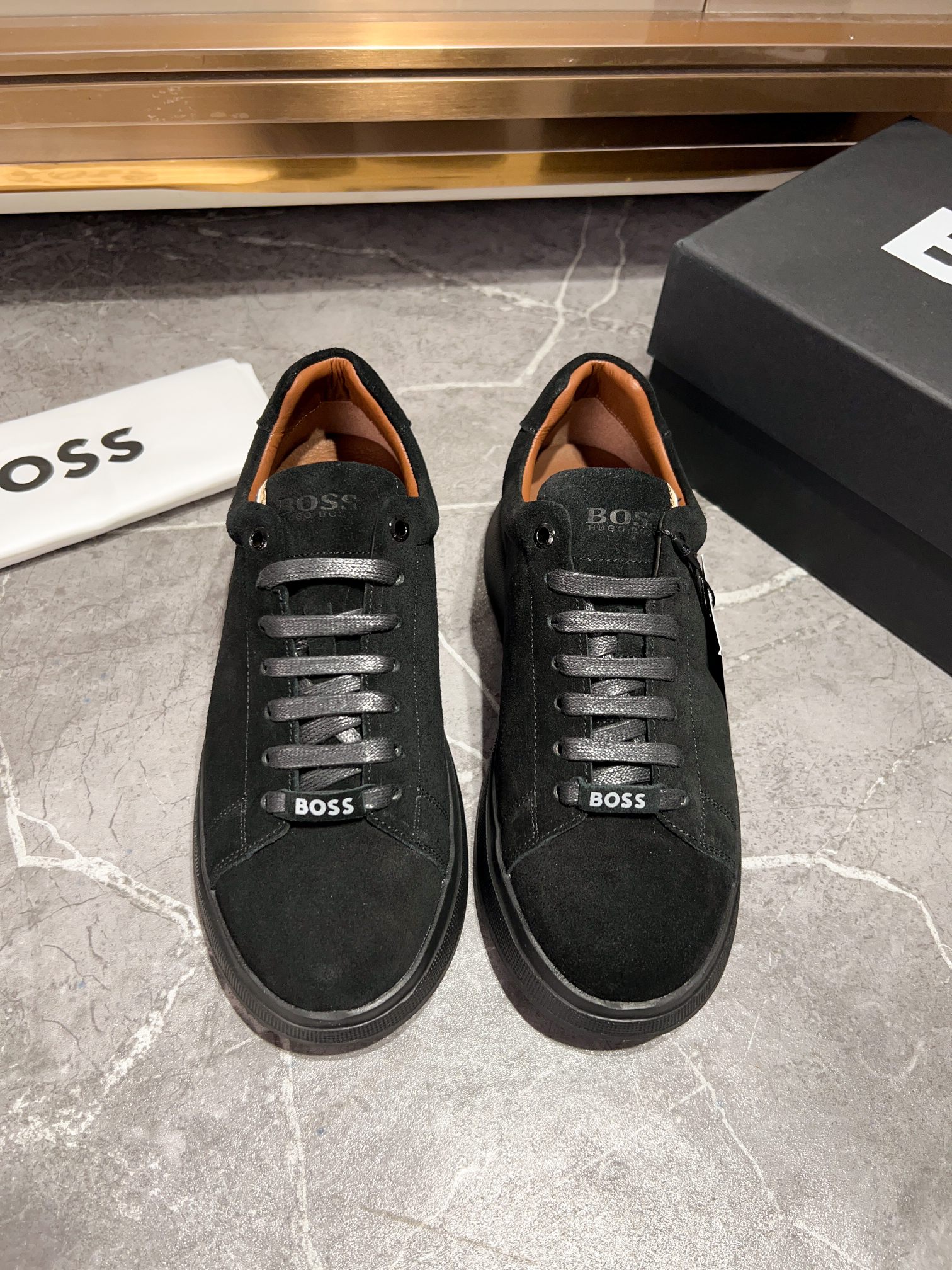 BOS* - Hugo Boss. Marca alemana de gama alta. Contra sincronizado nuevo, de lujo de gama alta de dis
