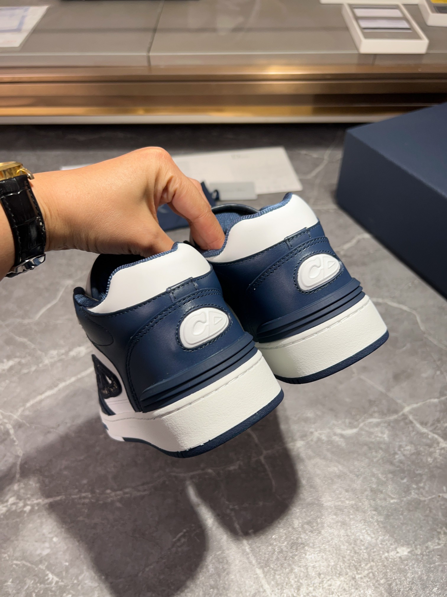 [la última coincidencia de color] Dior Dior serie B57 modelos de pareja zapatillas de deporte casual