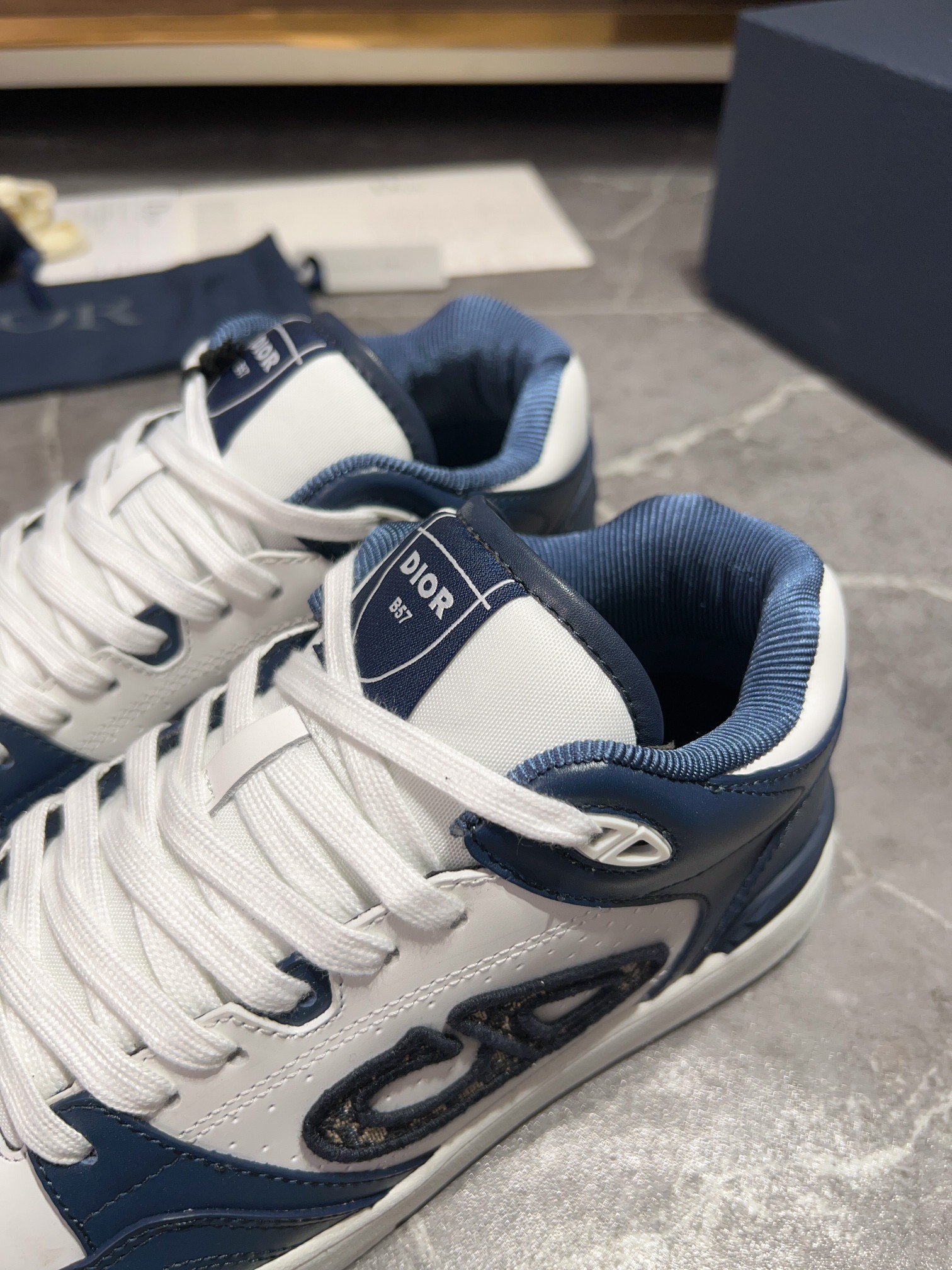 [la última coincidencia de color] Dior Dior serie B57 modelos de pareja zapatillas de deporte casual
