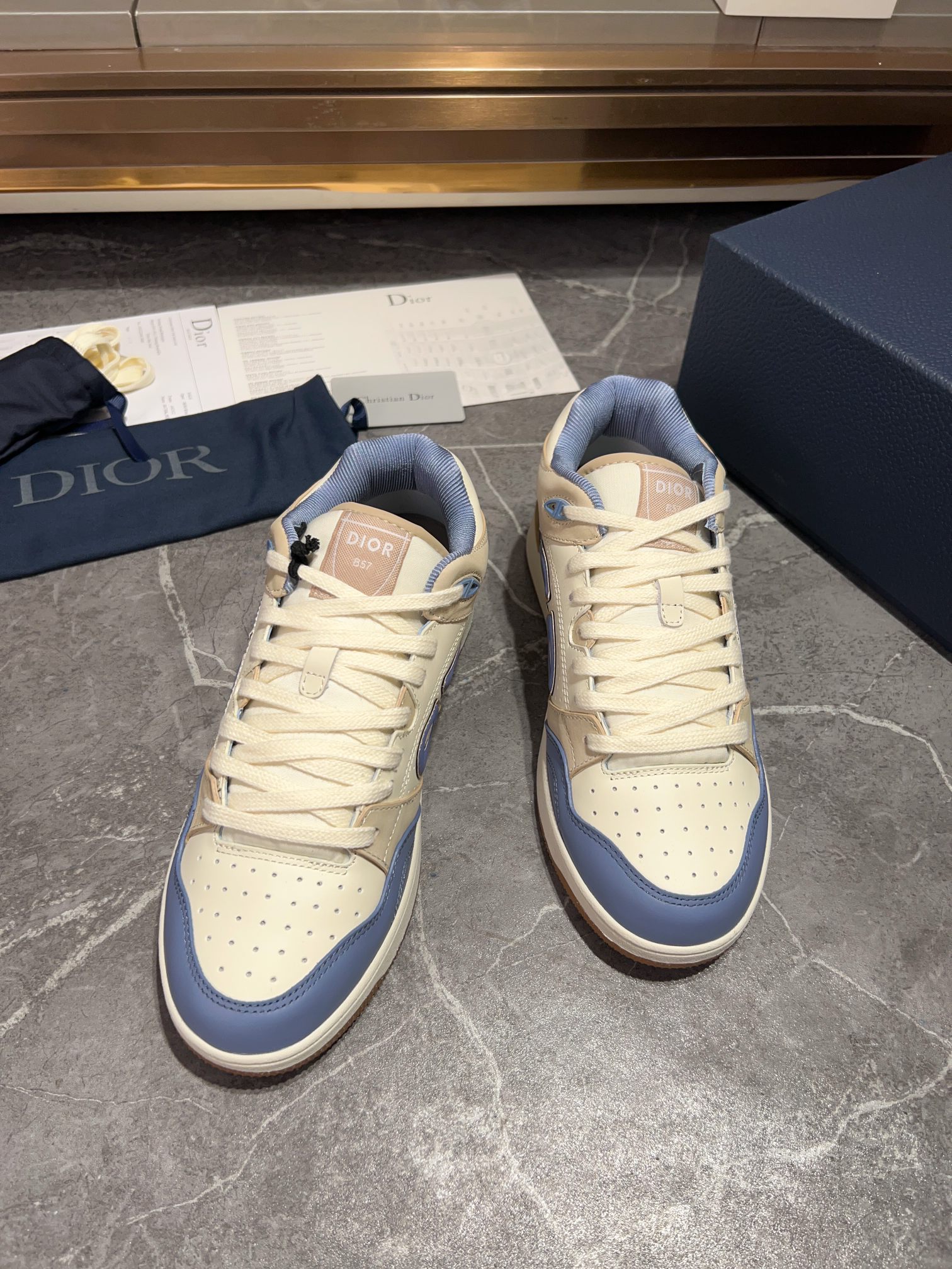 [la última coincidencia de color] Dior Dior serie B57 modelos de pareja zapatillas de deporte casual