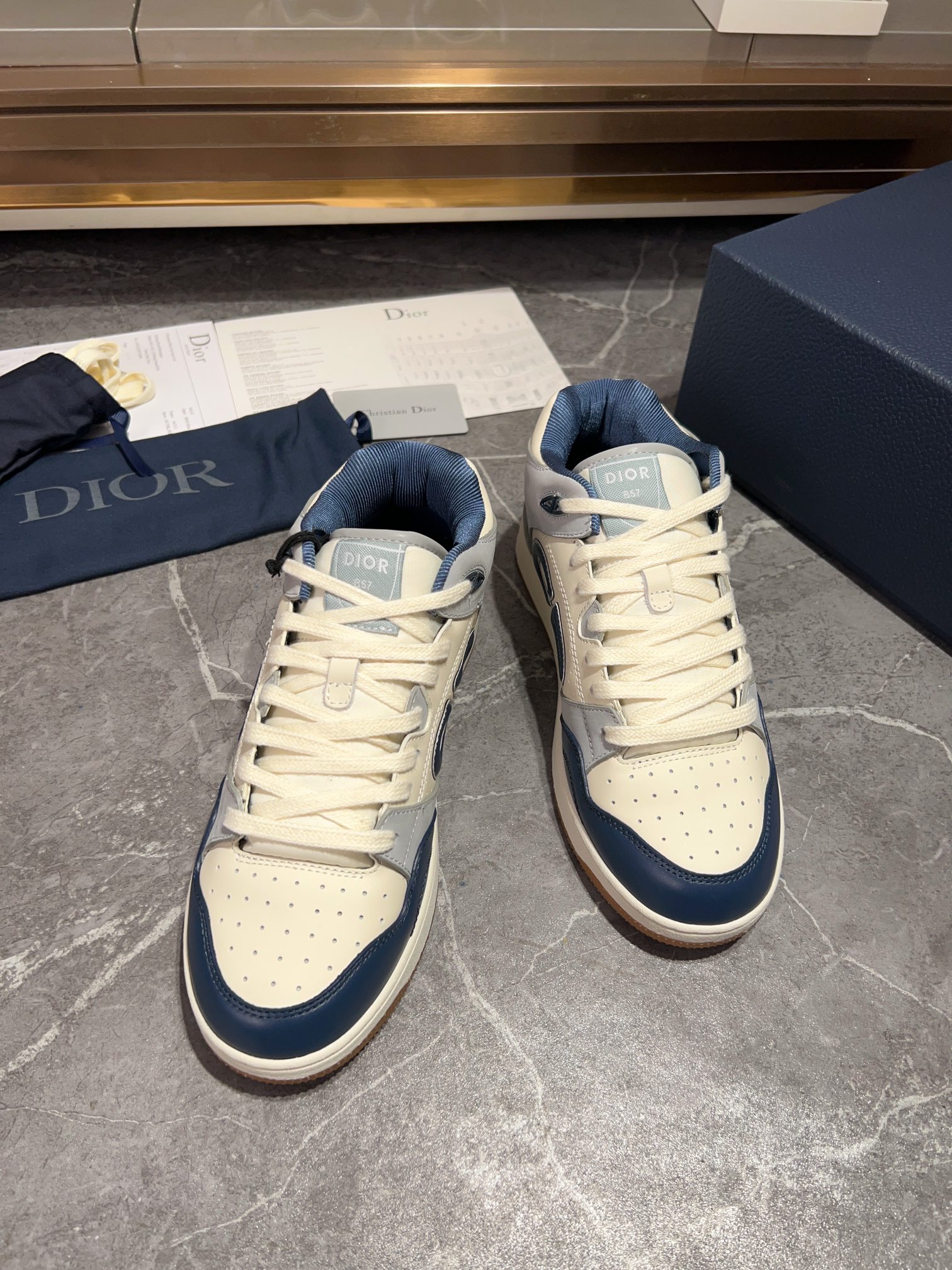 [la última coincidencia de color] Dior Dior serie B57 modelos de pareja zapatillas de deporte casual