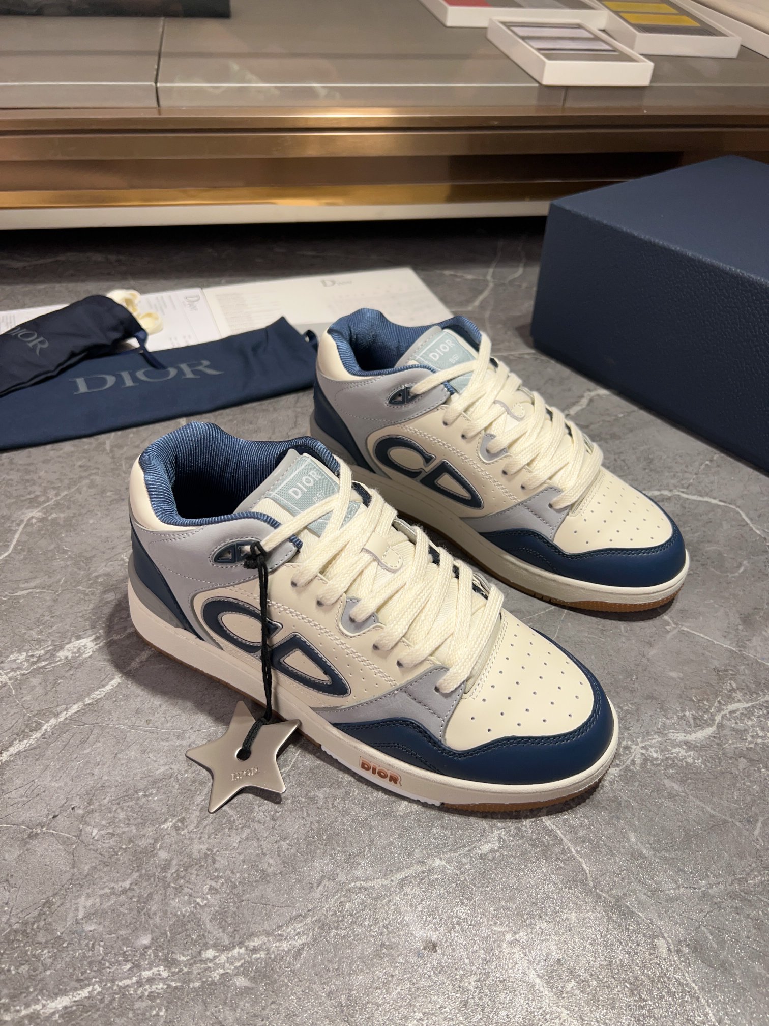 [la última coincidencia de color] Dior Dior serie B57 modelos de pareja zapatillas de deporte casual