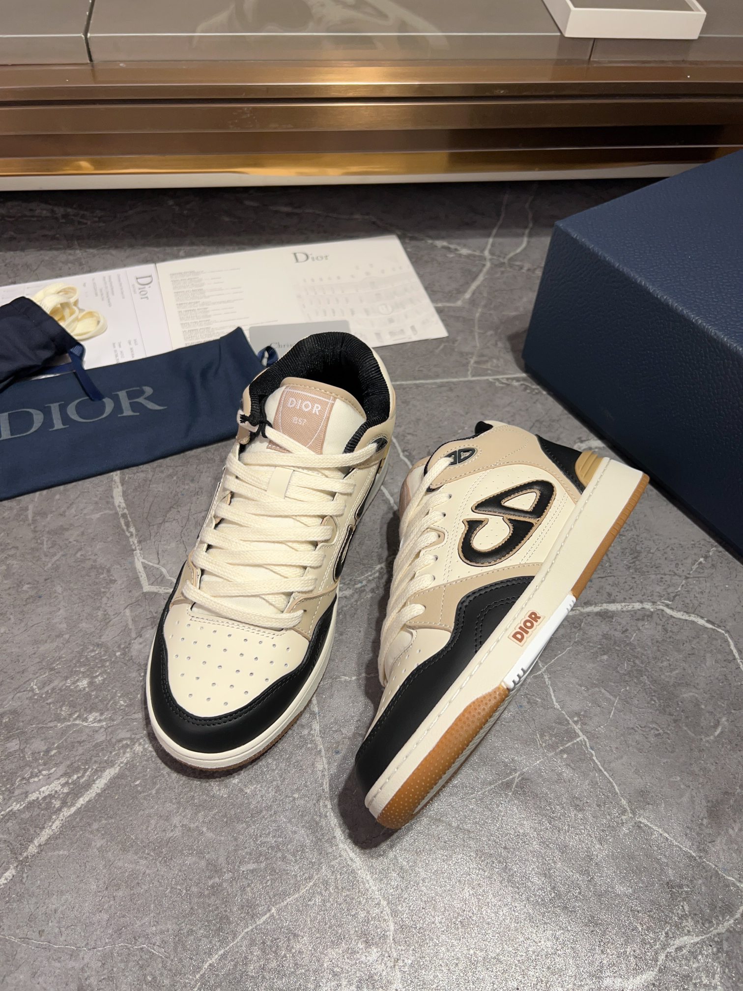 [la última coincidencia de color] Dior Dior serie B57 modelos de pareja zapatillas de deporte casual