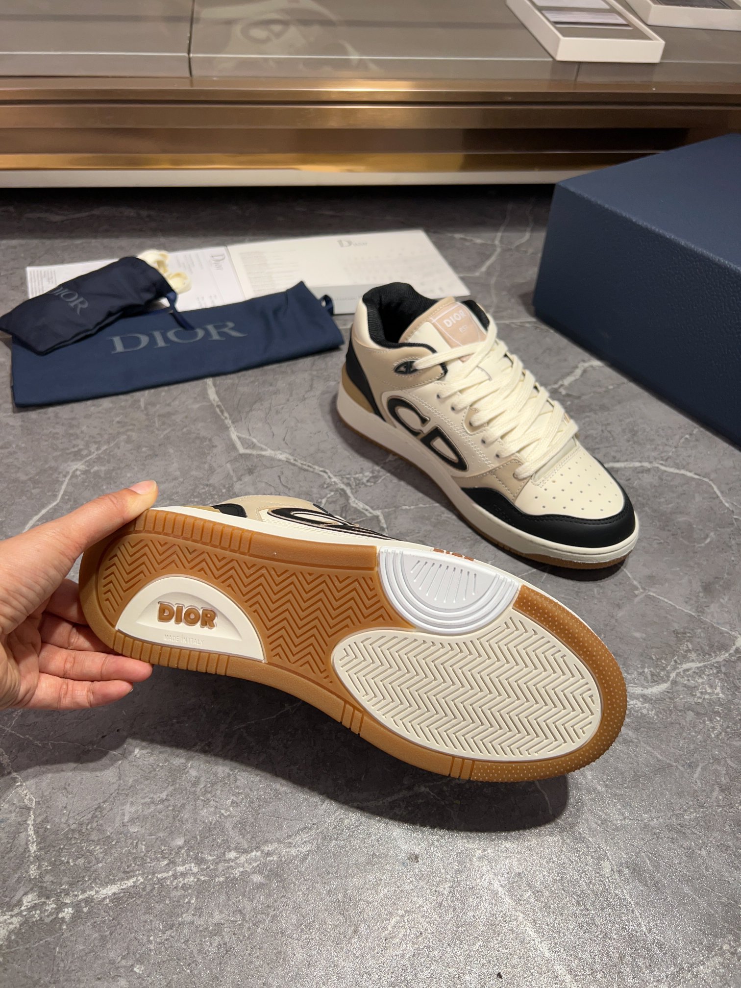 [la última coincidencia de color] Dior Dior serie B57 modelos de pareja zapatillas de deporte casual