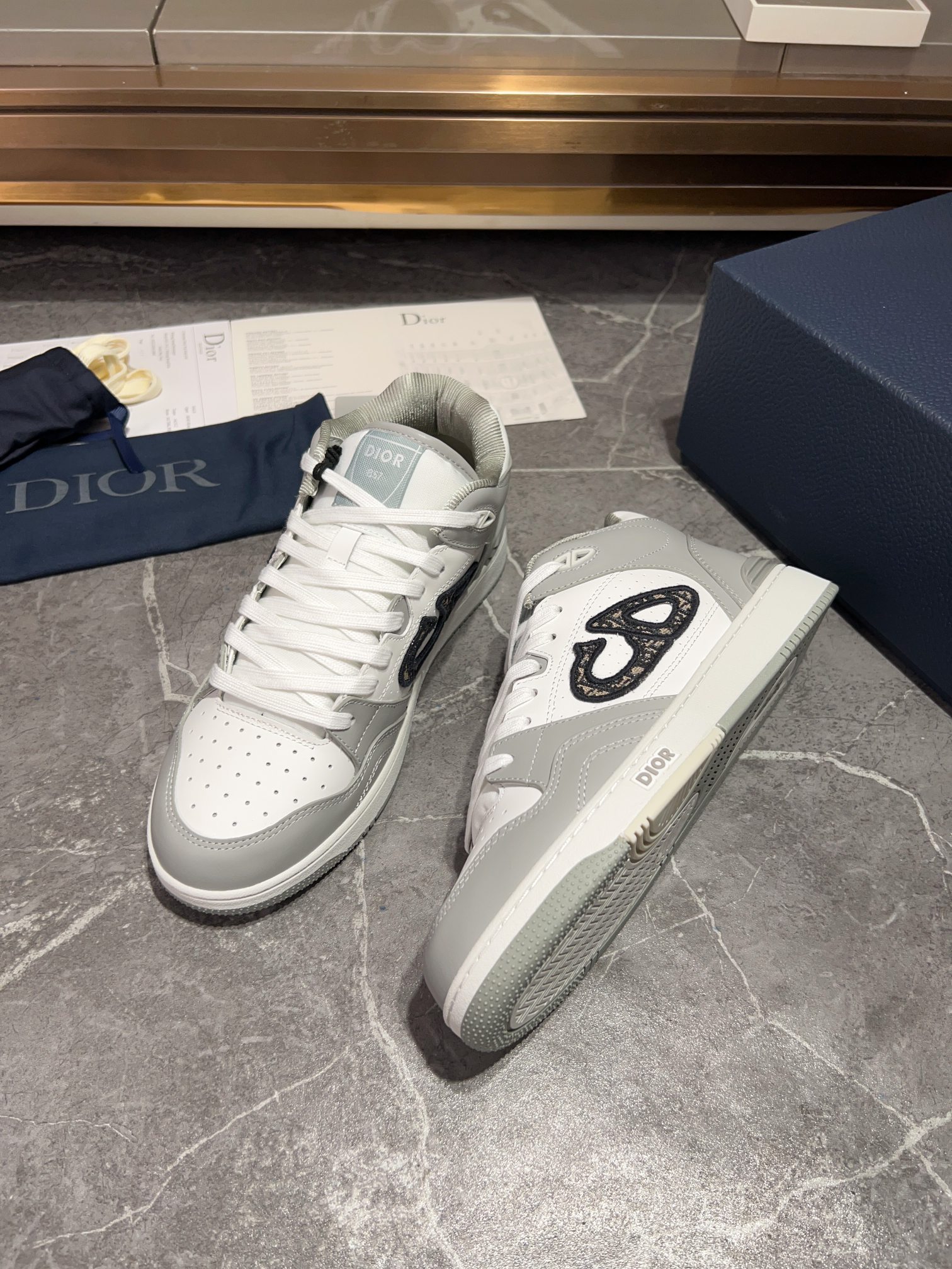 [la última coincidencia de color] Dior Dior serie B57 modelos de pareja zapatillas de deporte casual