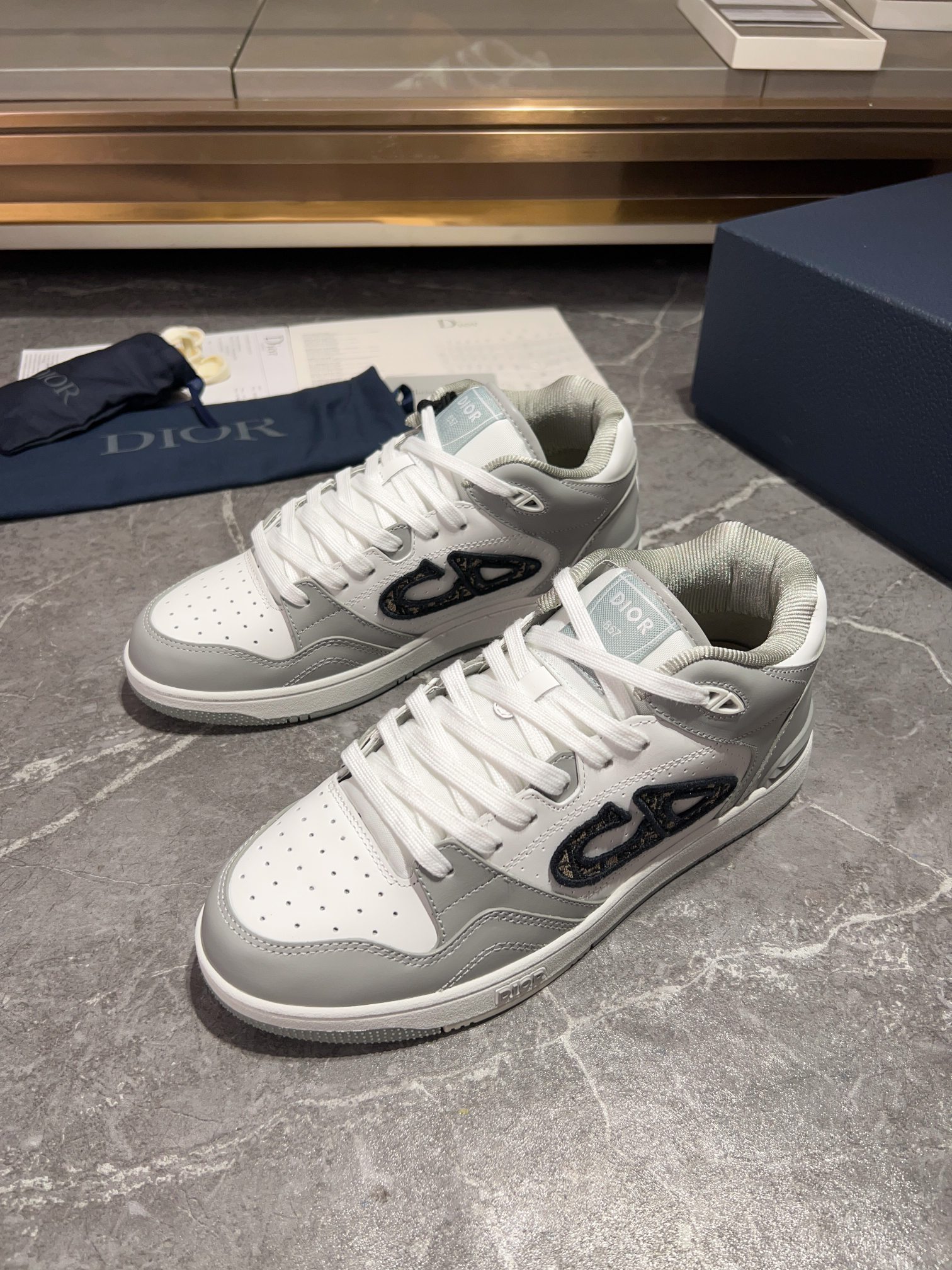[la última coincidencia de color] Dior Dior serie B57 modelos de pareja zapatillas de deporte casual
