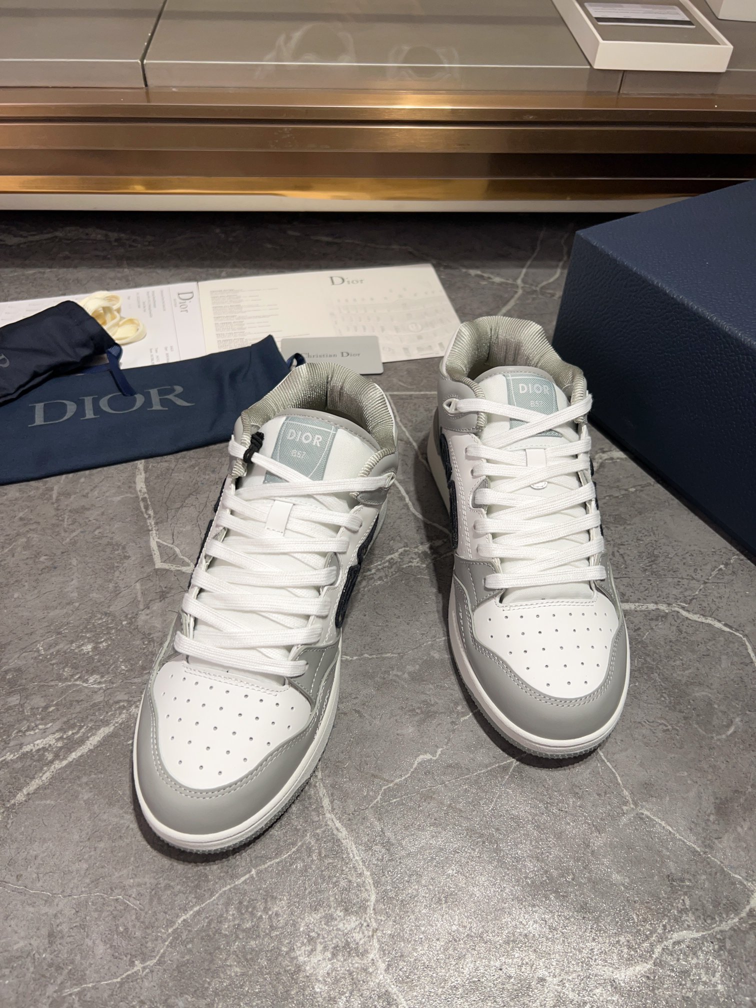 [la última coincidencia de color] Dior Dior serie B57 modelos de pareja zapatillas de deporte casual