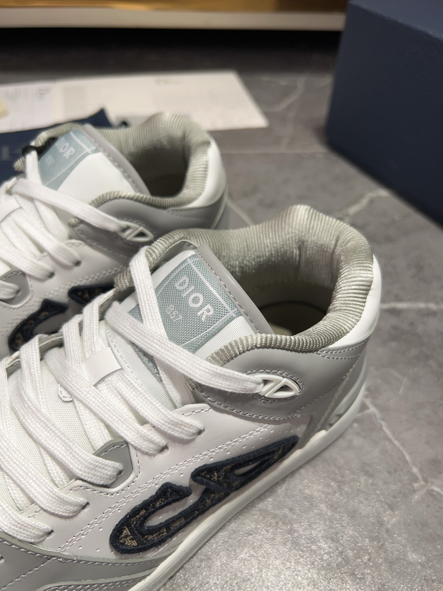 [la última coincidencia de color] Dior Dior serie B57 modelos de pareja zapatillas de deporte casual