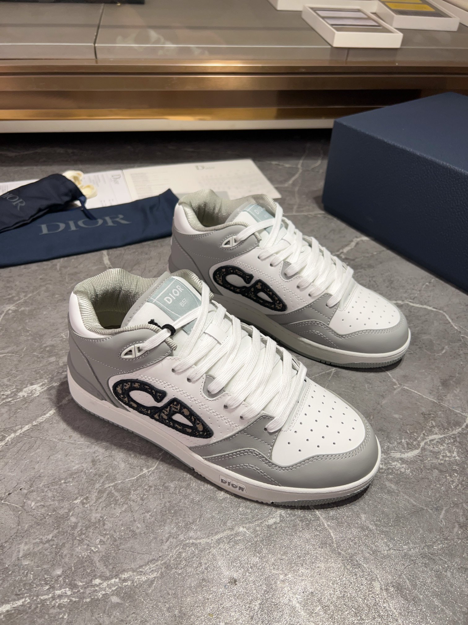 [la última coincidencia de color] Dior Dior serie B57 modelos de pareja zapatillas de deporte casual