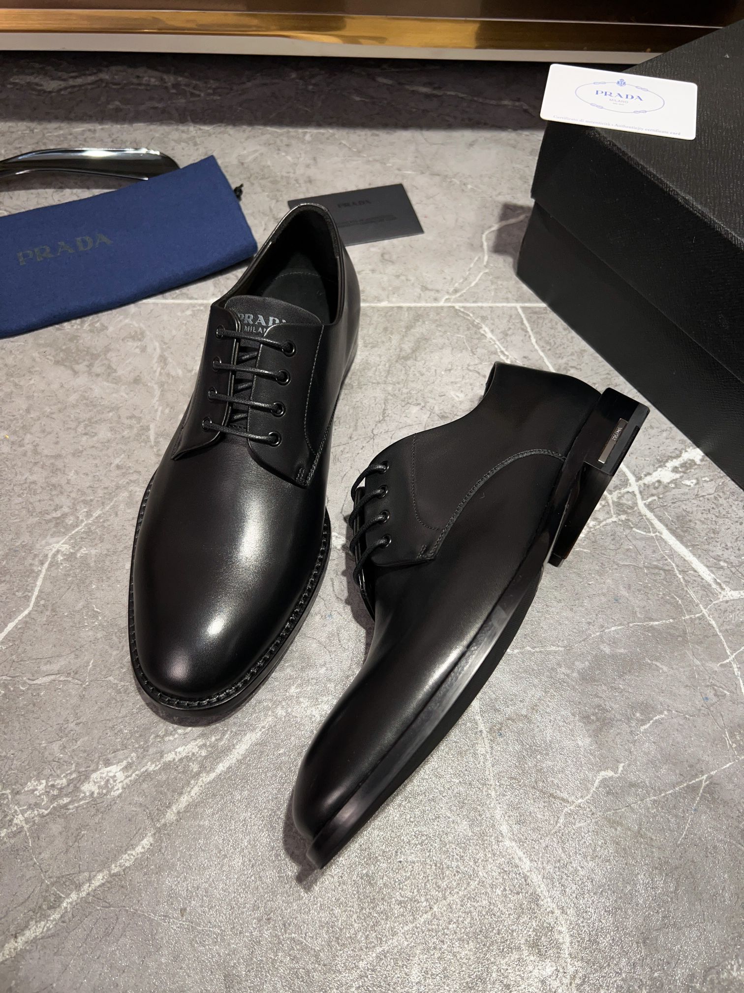 NO:278764,:Prada PRADA men's leather shoes imported counter material is 10 Niuli. Original leather soles 39-44 can be ordered 45 counters in full packaging, prada, prada, Leather soles19860909:普拉达 PRADA 男士皮鞋进口专柜材质十牛里.原板真皮大底39-44可订45专柜全套包装,,prada,prada,Leather soles,Men's shoes