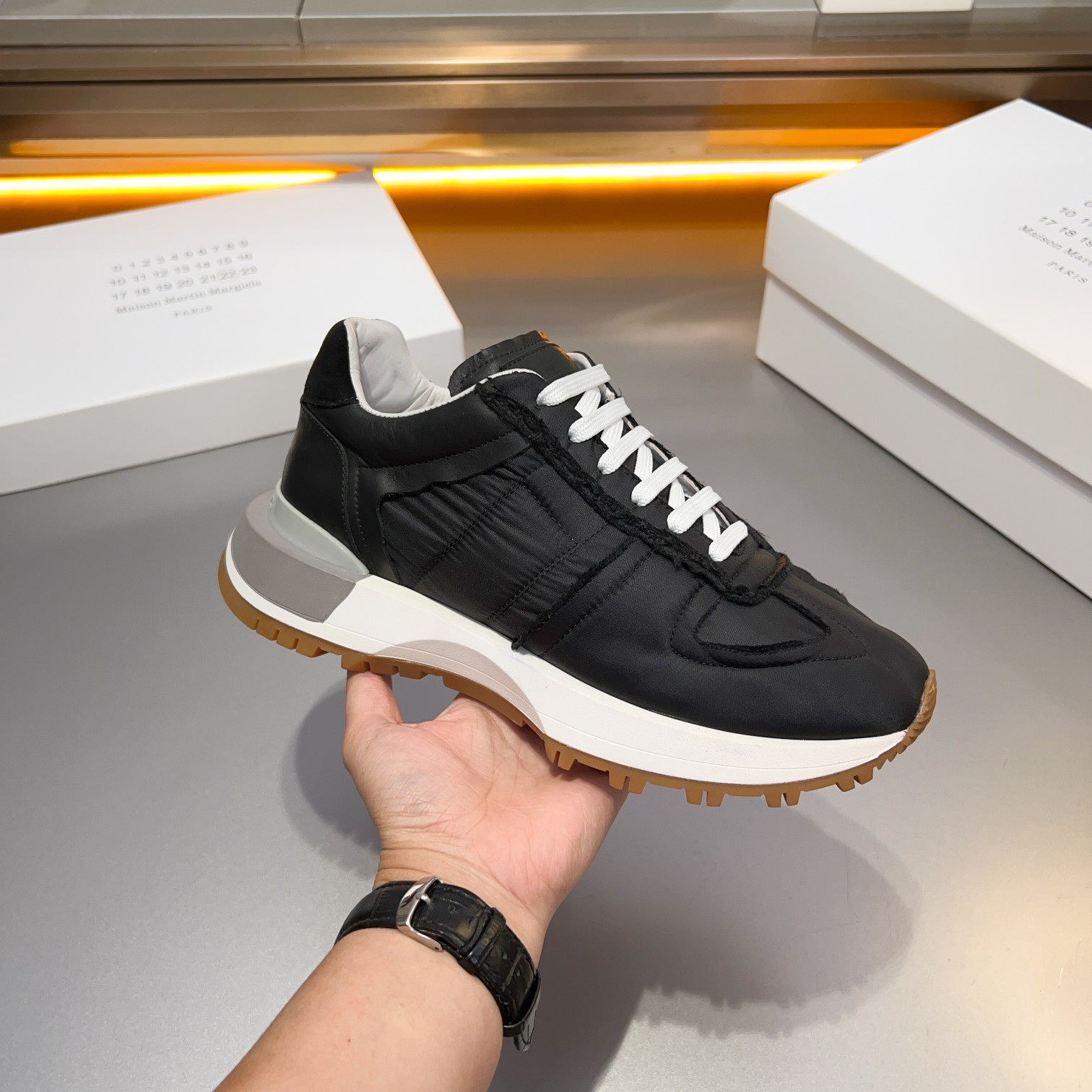 Maison Margiela MM6 Replica Sneakers - Retro Style, Comfortable Fit 7 a1714958224879 4111