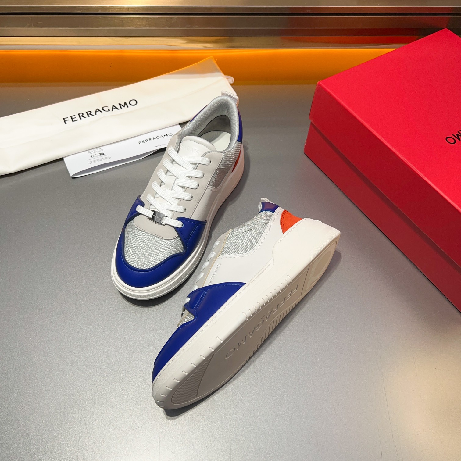 Dongguan goods La última actualización de Ferragamo, este mocasín de caña baja está confeccionado en