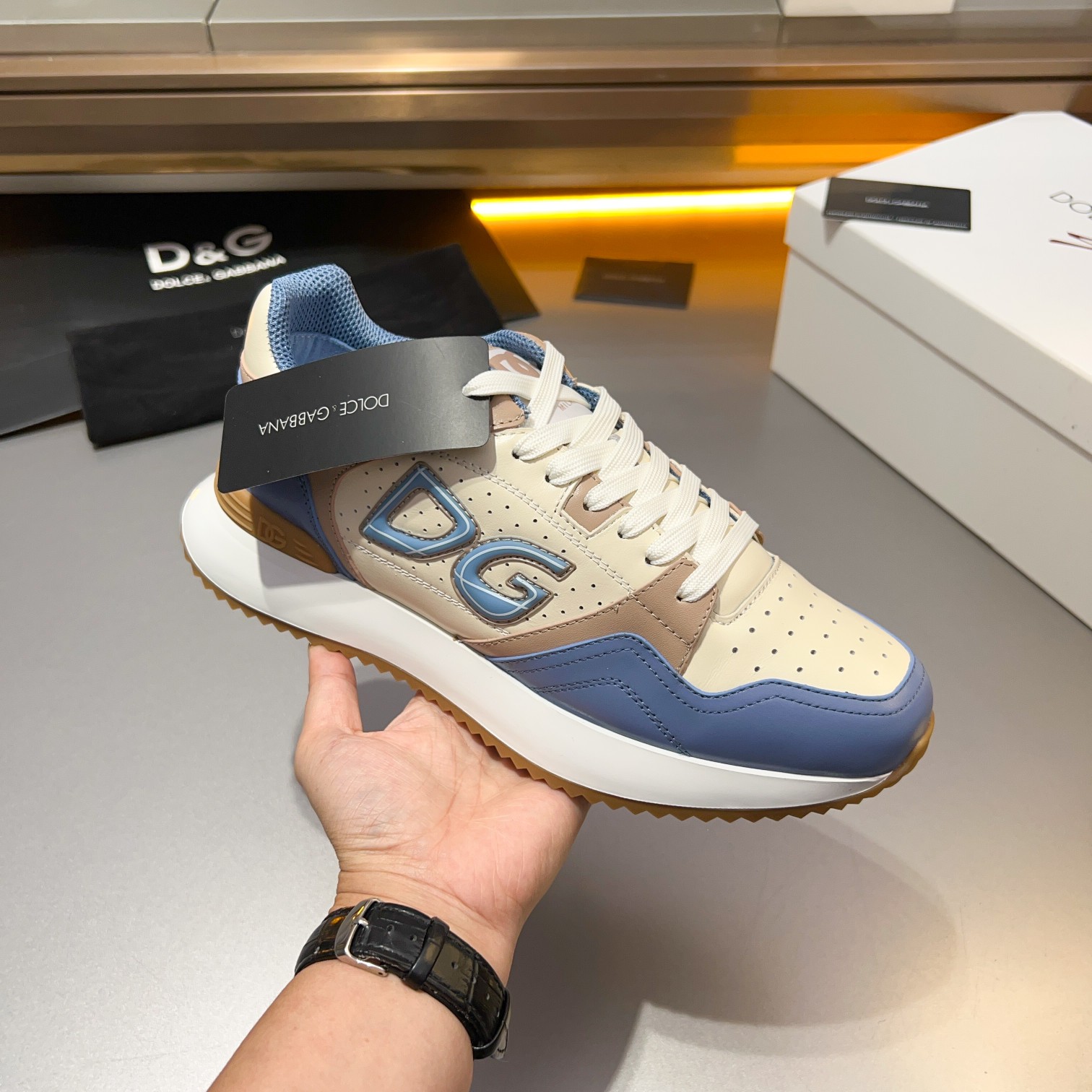 D&G Dolce & Gabbana 2024 principios de la primavera Nuevos hombres con cordones de cuero zapatillas 
