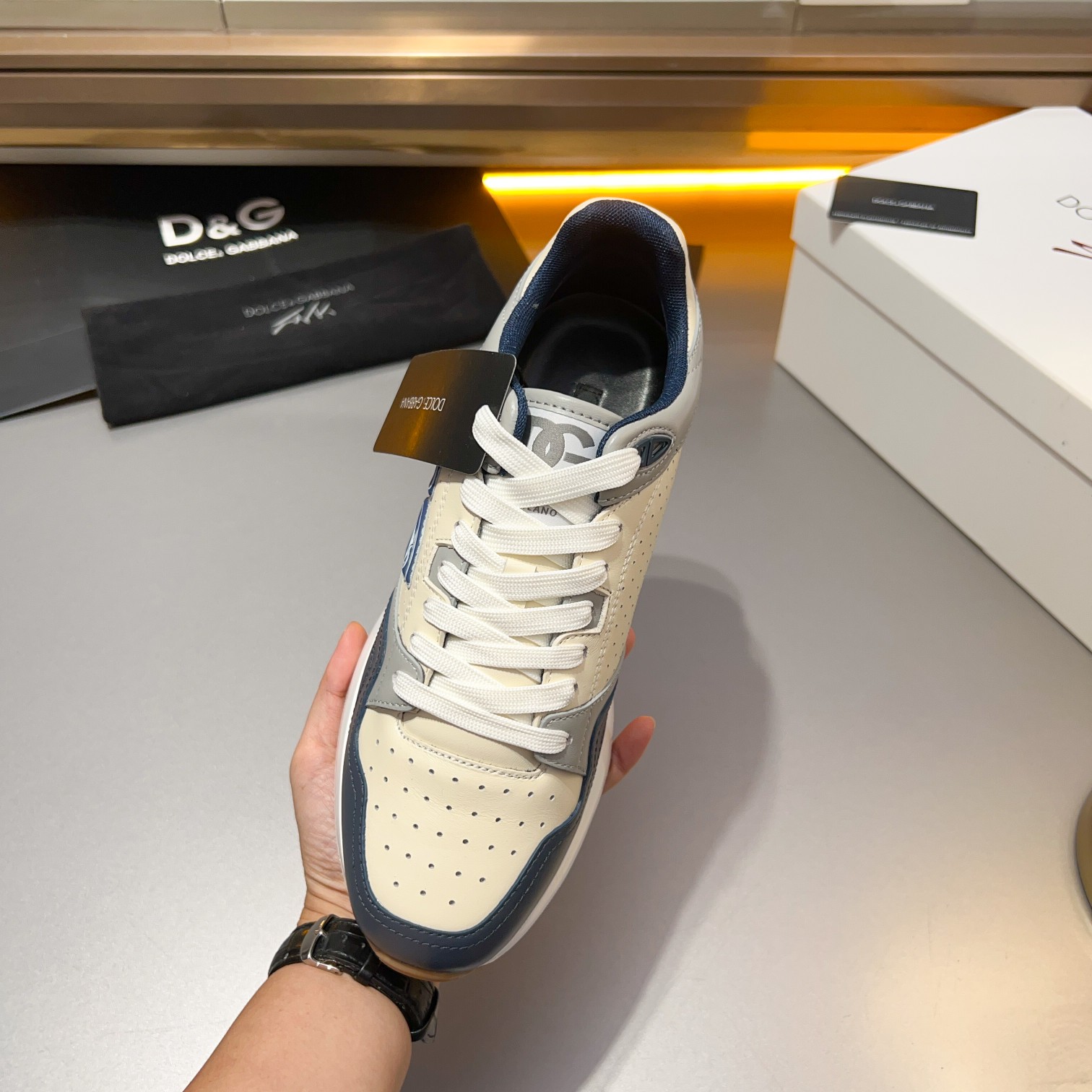D&G Dolce & Gabbana 2024 principios de la primavera Nuevos hombres con cordones de cuero zapatillas 