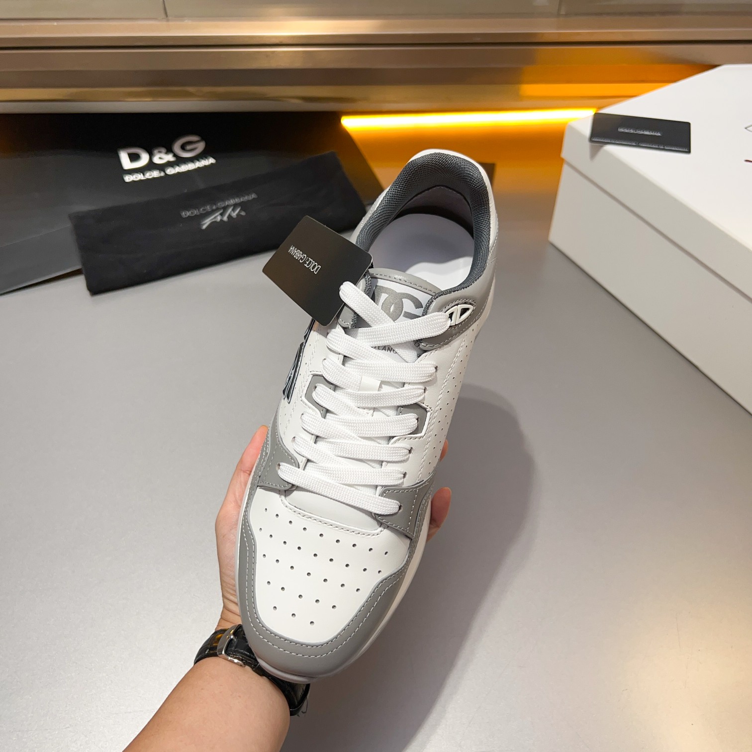 D&G Dolce & Gabbana 2024 principios de la primavera Nuevos hombres con cordones de cuero zapatillas 