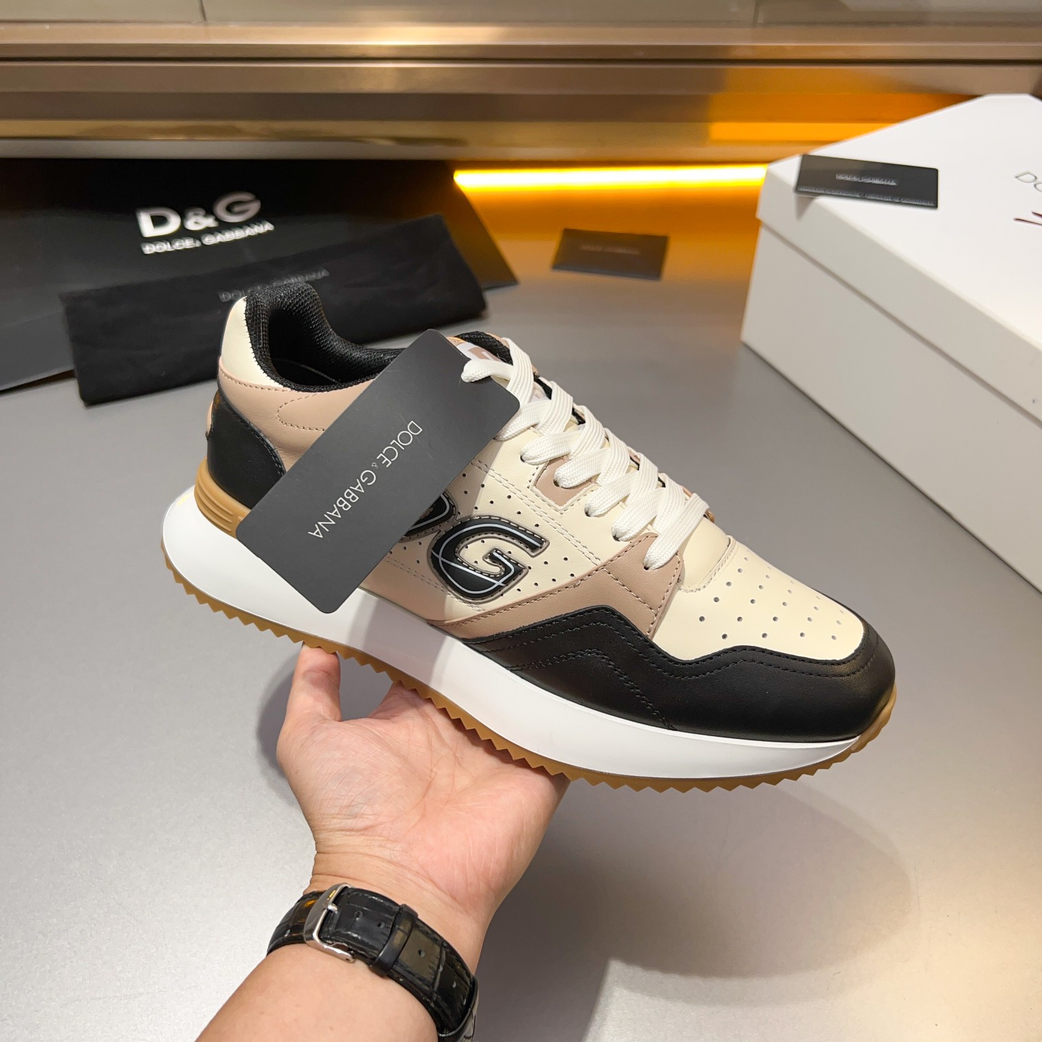 D&G Dolce & Gabbana 2024 principios de la primavera Nuevos hombres con cordones de cuero zapatillas 