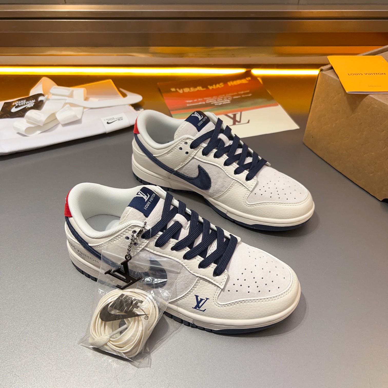 L.v* X nike de marca compartida están confeccionadas en piel de vacuno con cabeza empalmada con orig