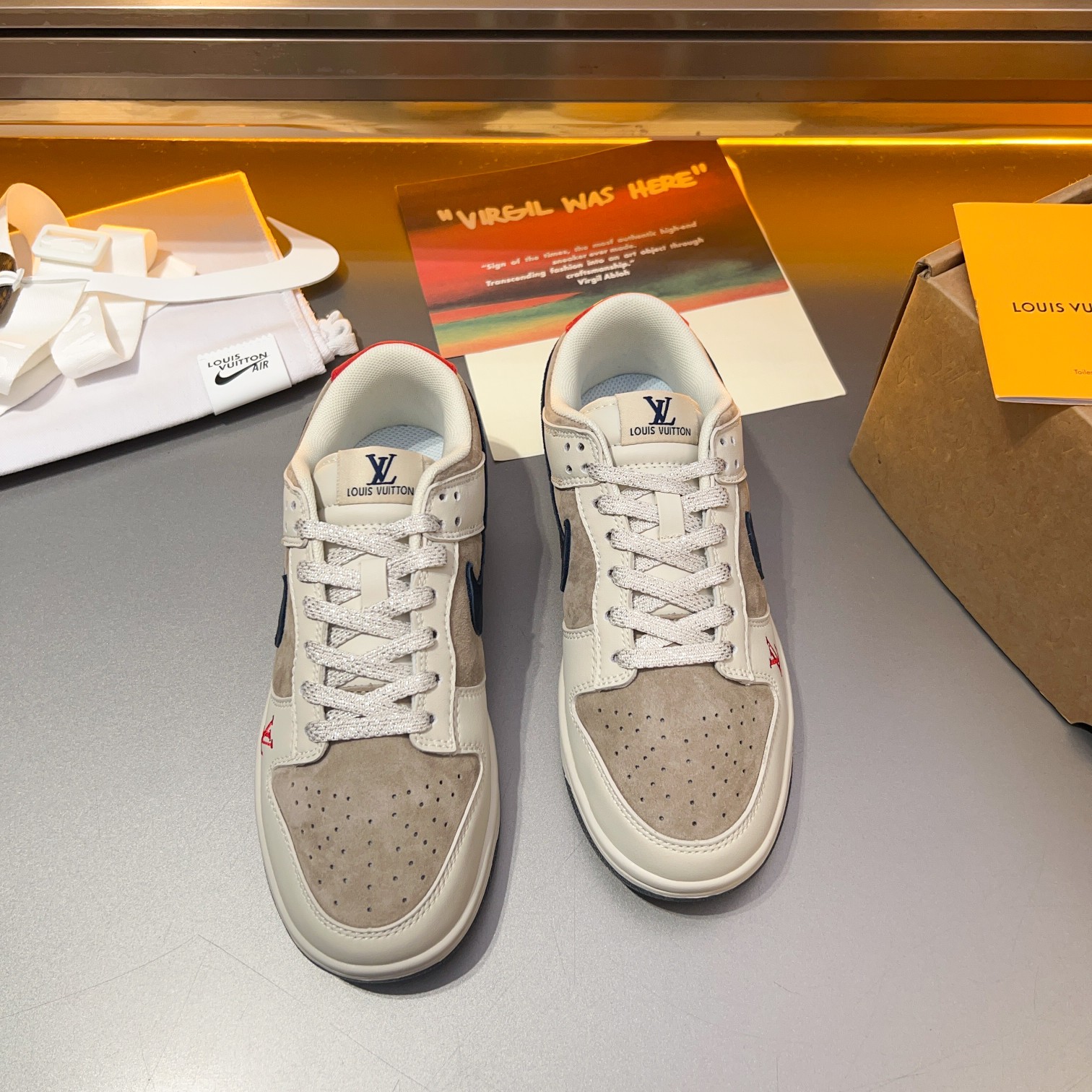 L.v* X nike de marca compartida están confeccionadas en piel de vacuno con cabeza empalmada con orig