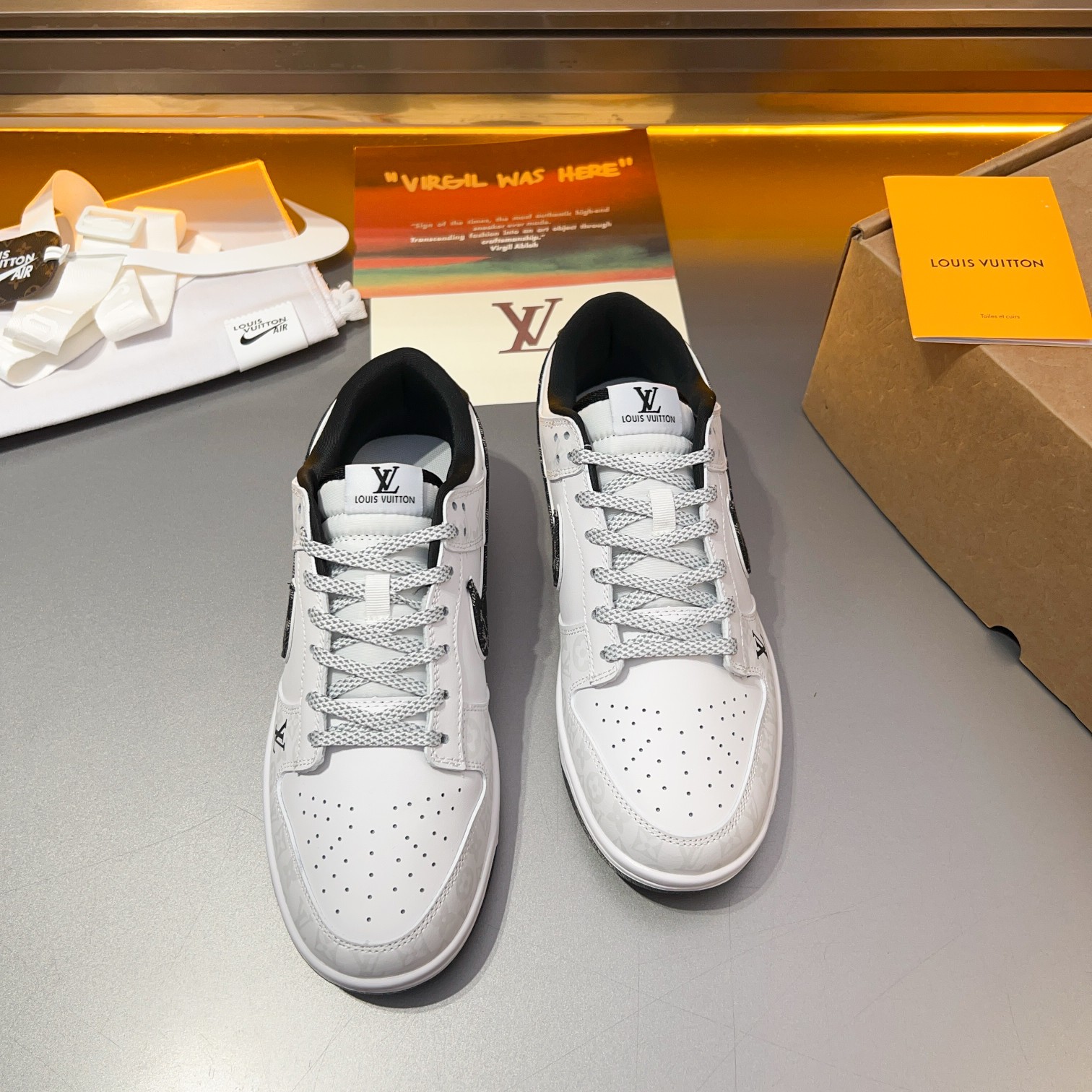 L.v* X nike de marca compartida están confeccionadas en piel de vacuno con cabeza empalmada con orig