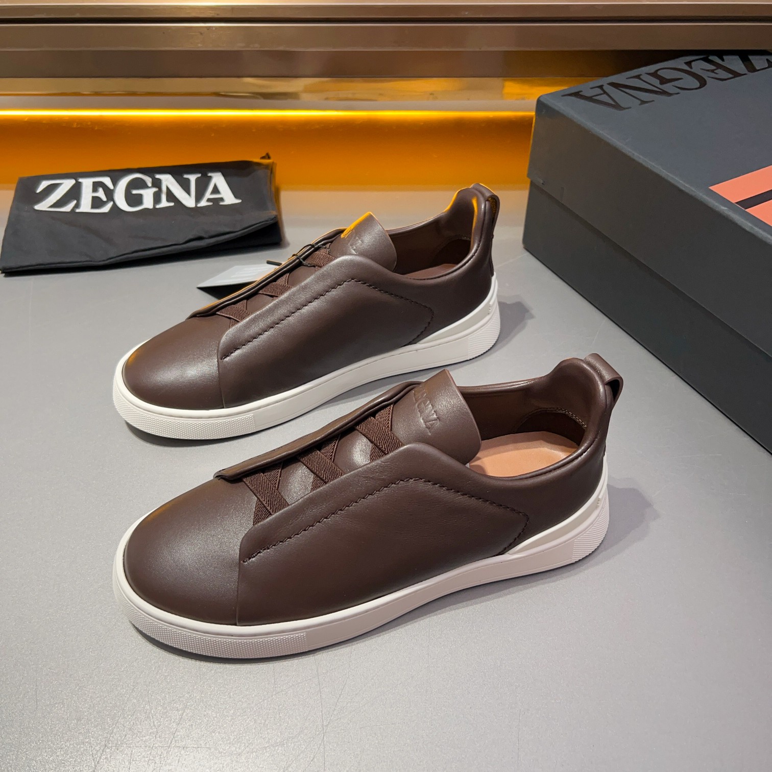 370Ermenegildo Zegna Ermenegildo Zegna Piel lisa Zapatillas bajas TIZIANOLas zapatillas bajas Tizian
