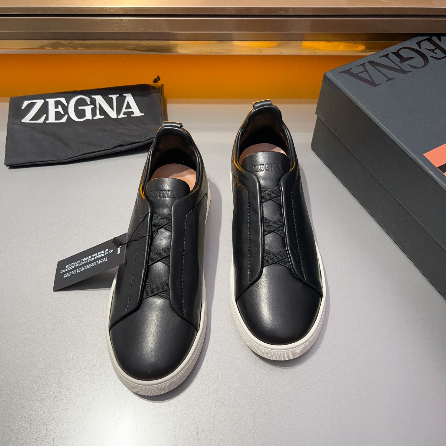 370Ermenegildo Zegna Ermenegildo Zegna Piel lisa Zapatillas bajas TIZIANOLas zapatillas bajas Tizian