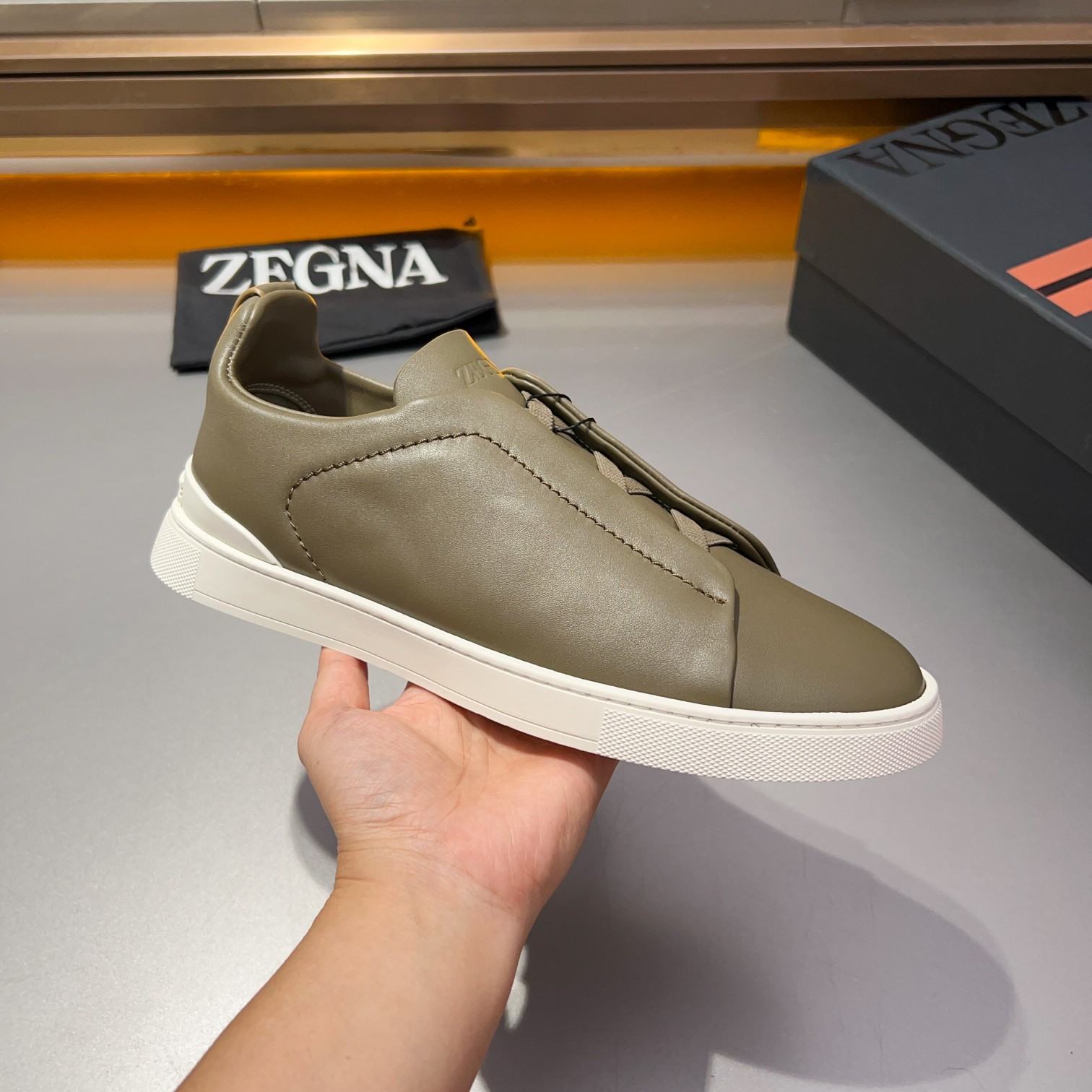 370Ermenegildo Zegna Ermenegildo Zegna Piel lisa Zapatillas bajas TIZIANOLas zapatillas bajas Tizian