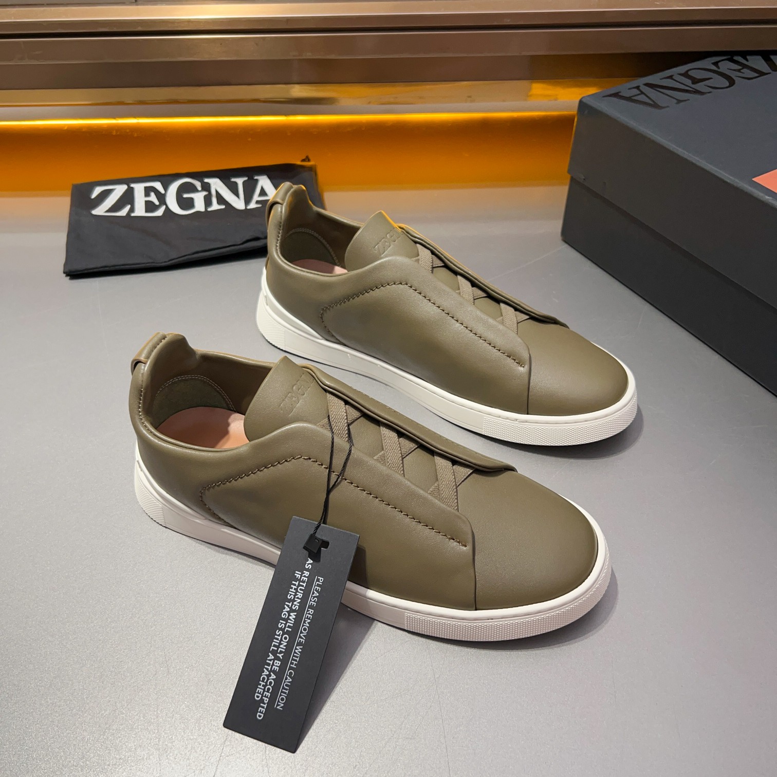 370Ermenegildo Zegna Ermenegildo Zegna Piel lisa Zapatillas bajas TIZIANOLas zapatillas bajas Tizian